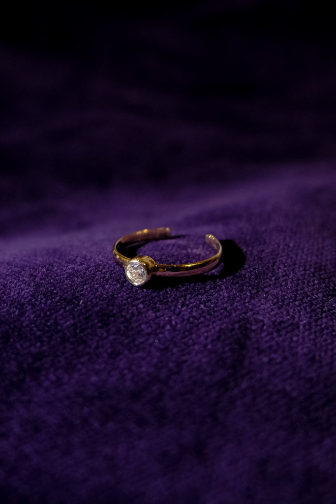 10k Yellow Gold Round Ring - 4号