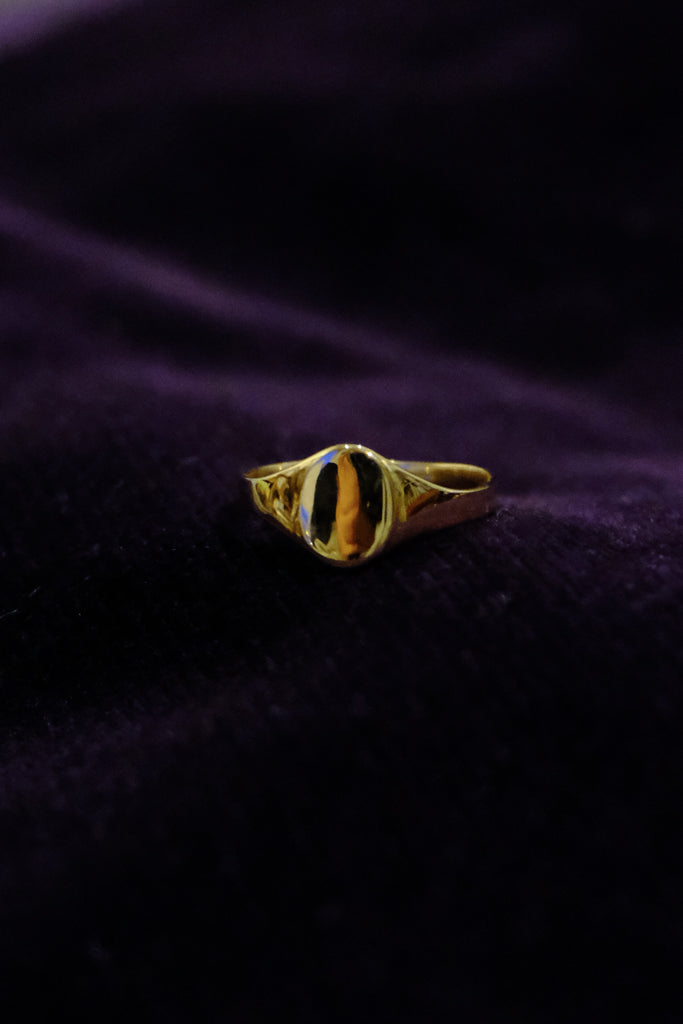 14k Yellow Gold Capital Oval Baby Ring - 0号