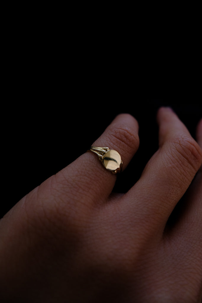 14k Gold Signet Baby Ring - 1号