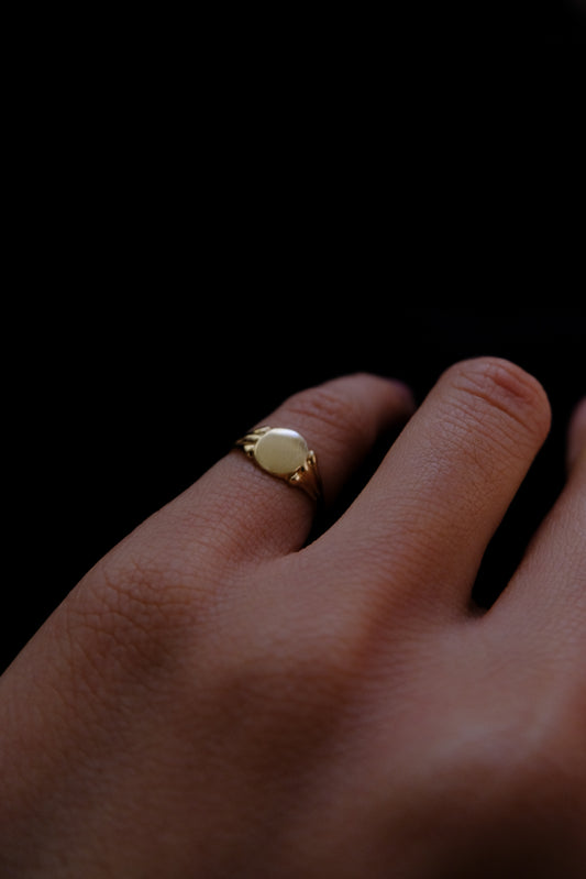 14k Gold Signet Baby Ring - 1号