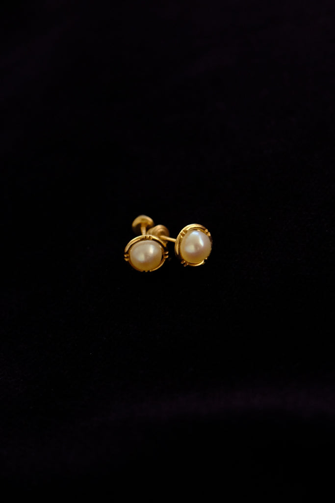 14k Gold Pearl Earrings