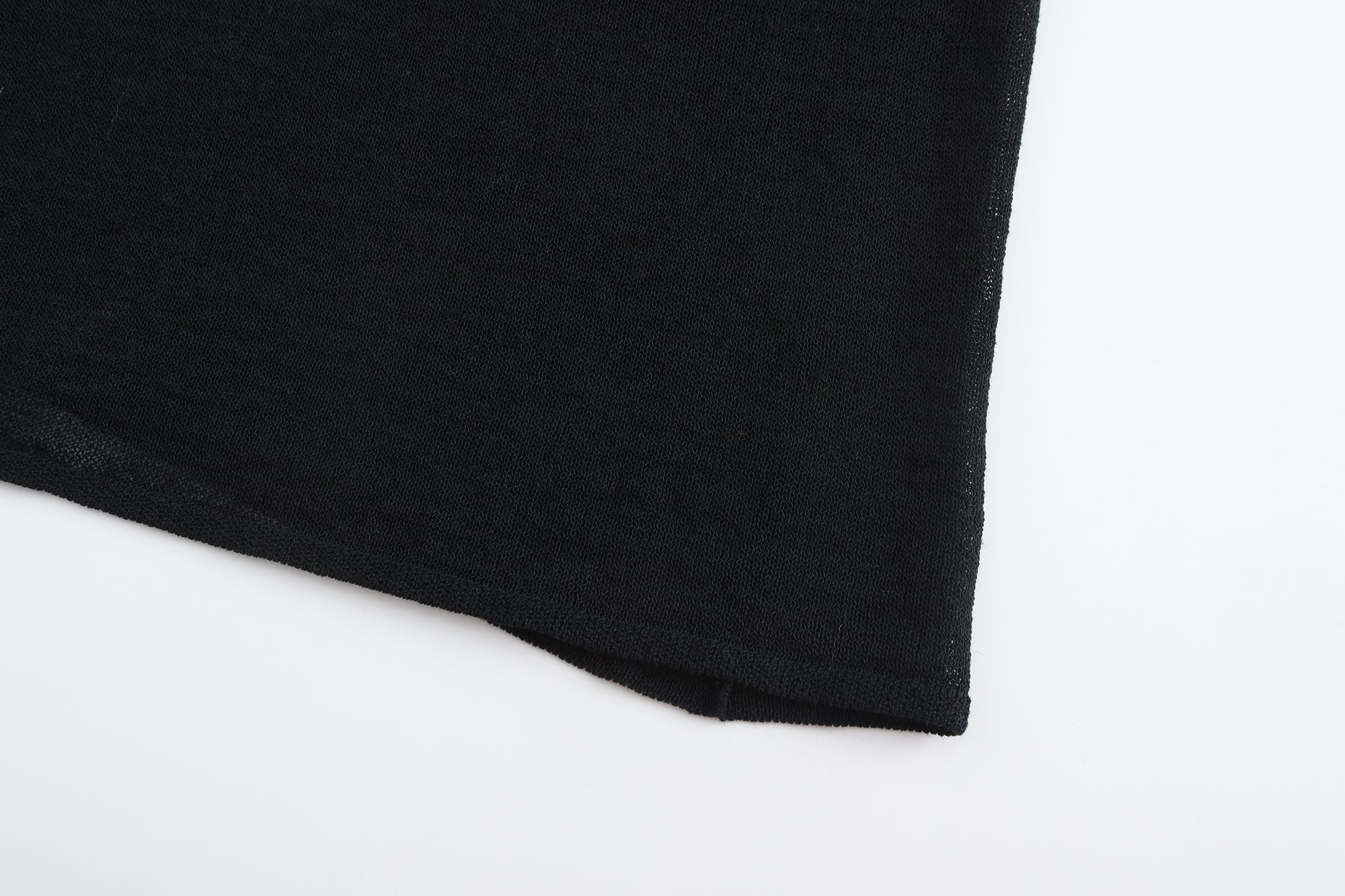 "RUOHAN" Black Knit Slip Top