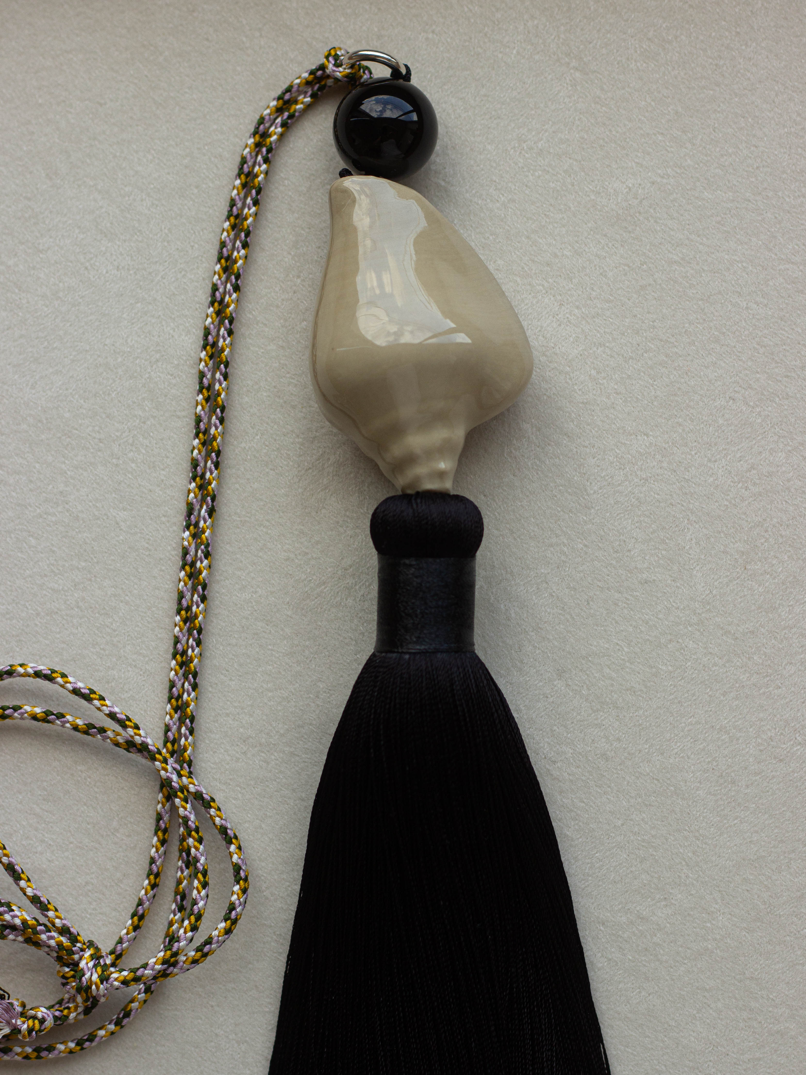 MANÀ x CARINA NICKLAS SHELL TASSEL NECKLACE .04 - BEIGE x MIX