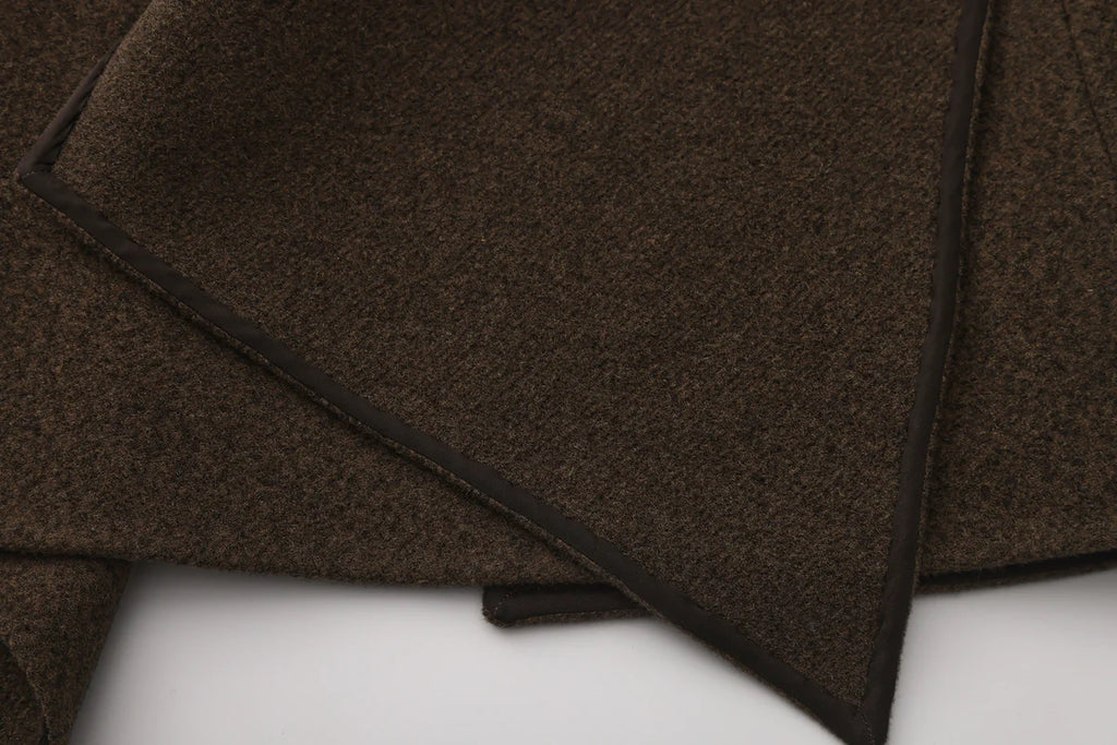 OAK AEGUIN COAT