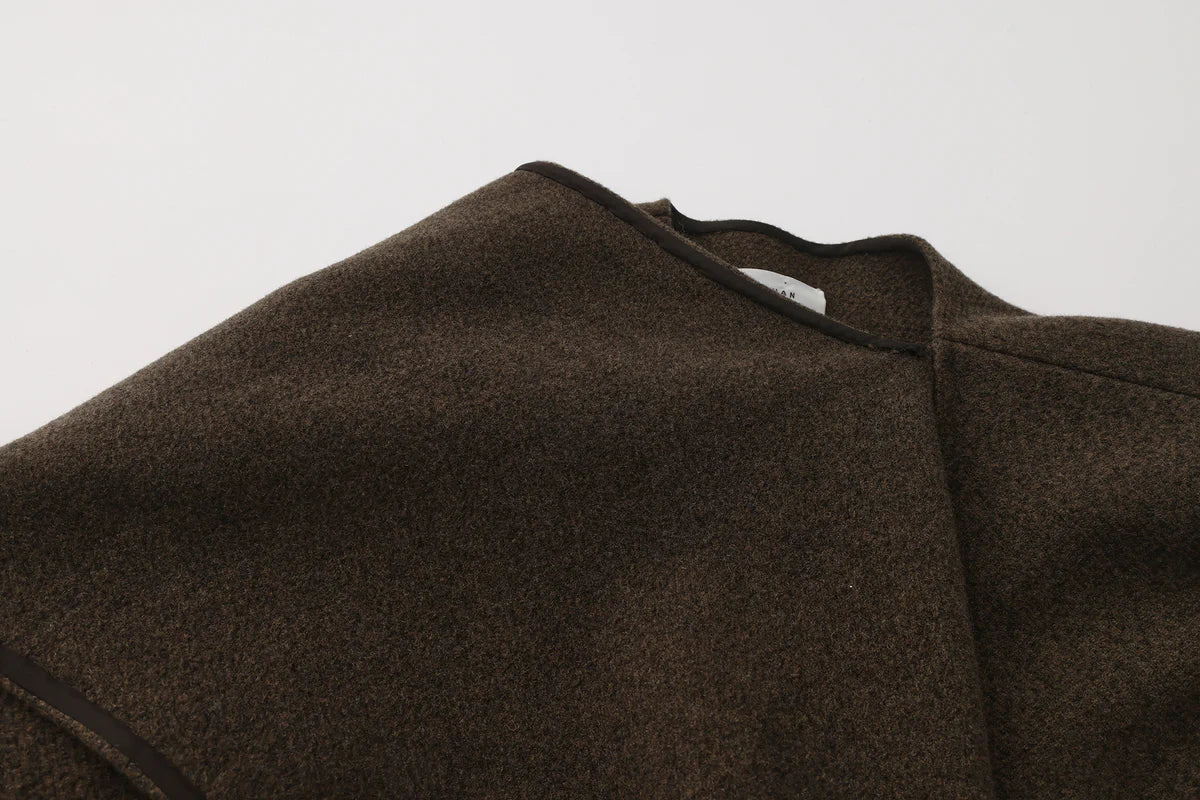 OAK AEGUIN COAT