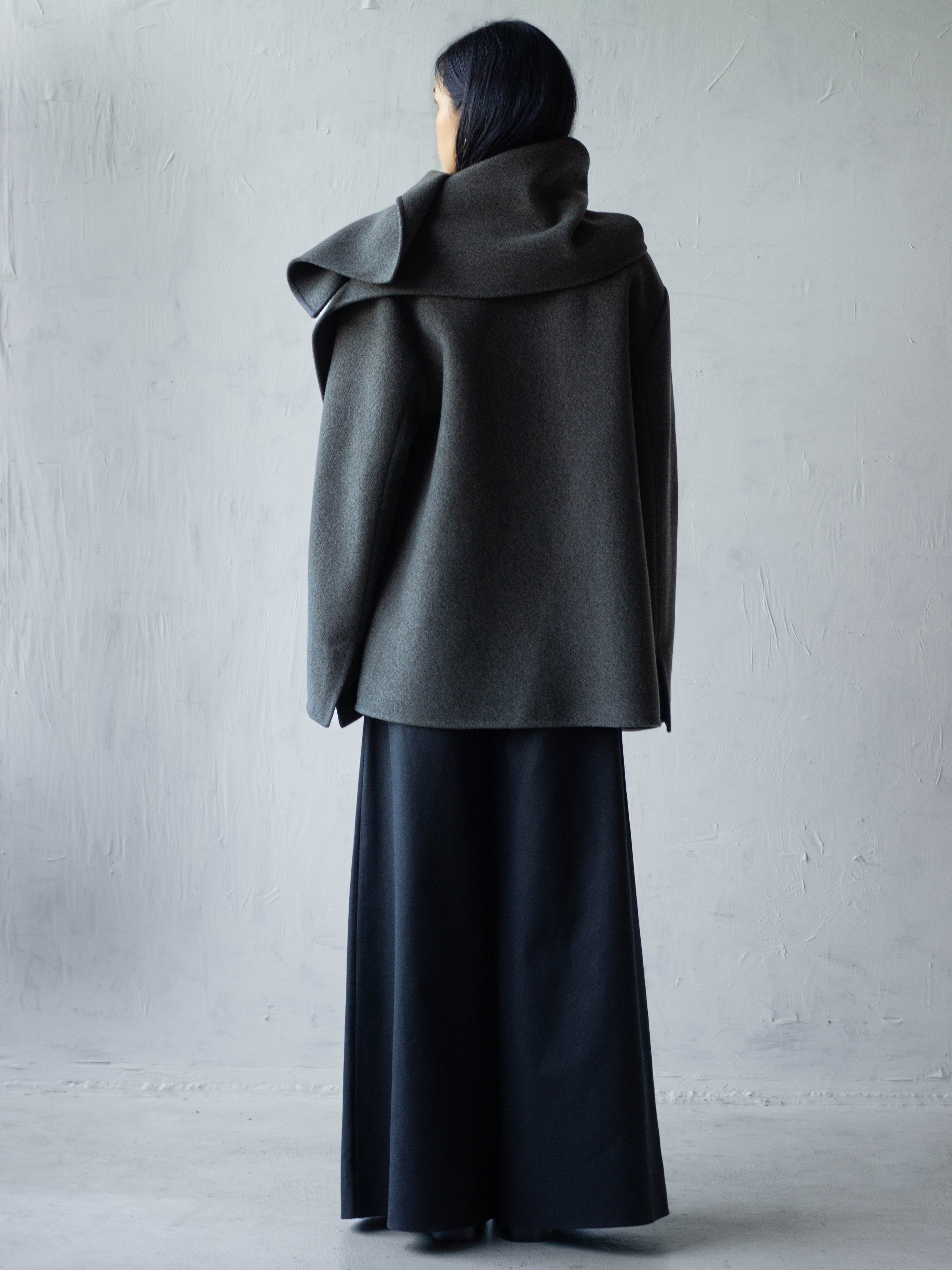 OAK AEGUIN COAT