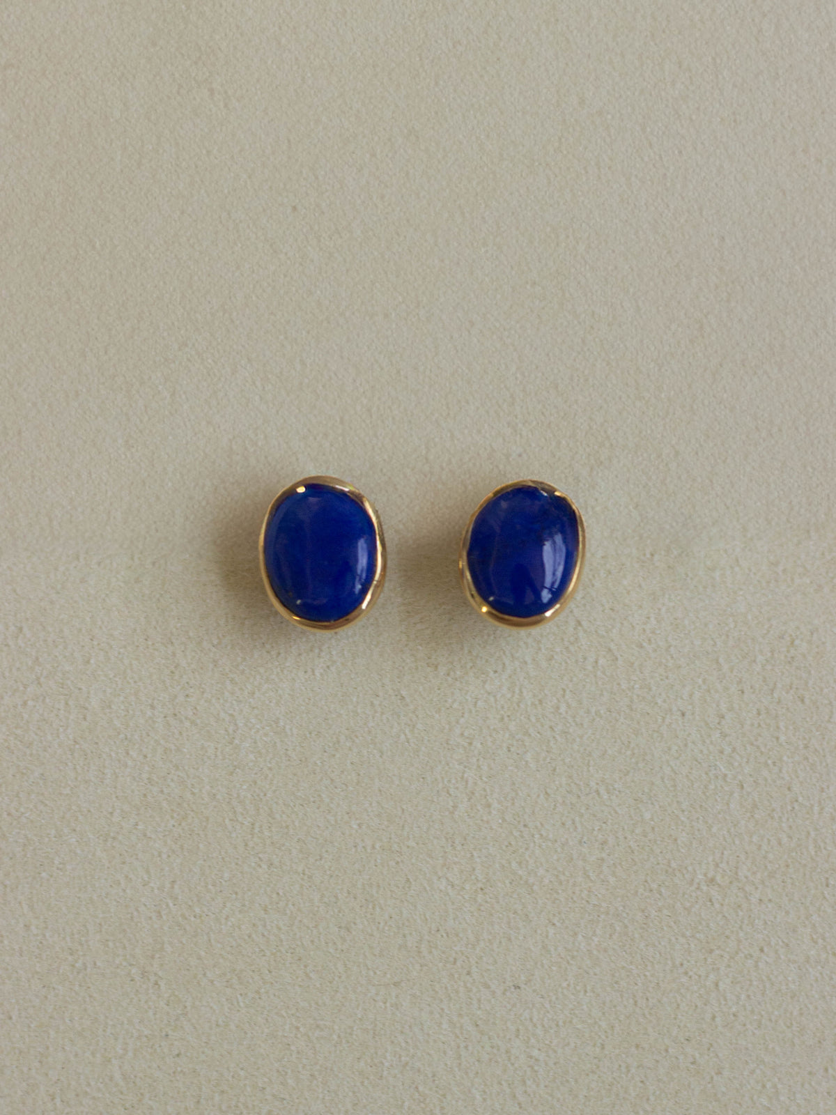 18K Gold Stud Earrings with Lapis Lazuli (GDE05)