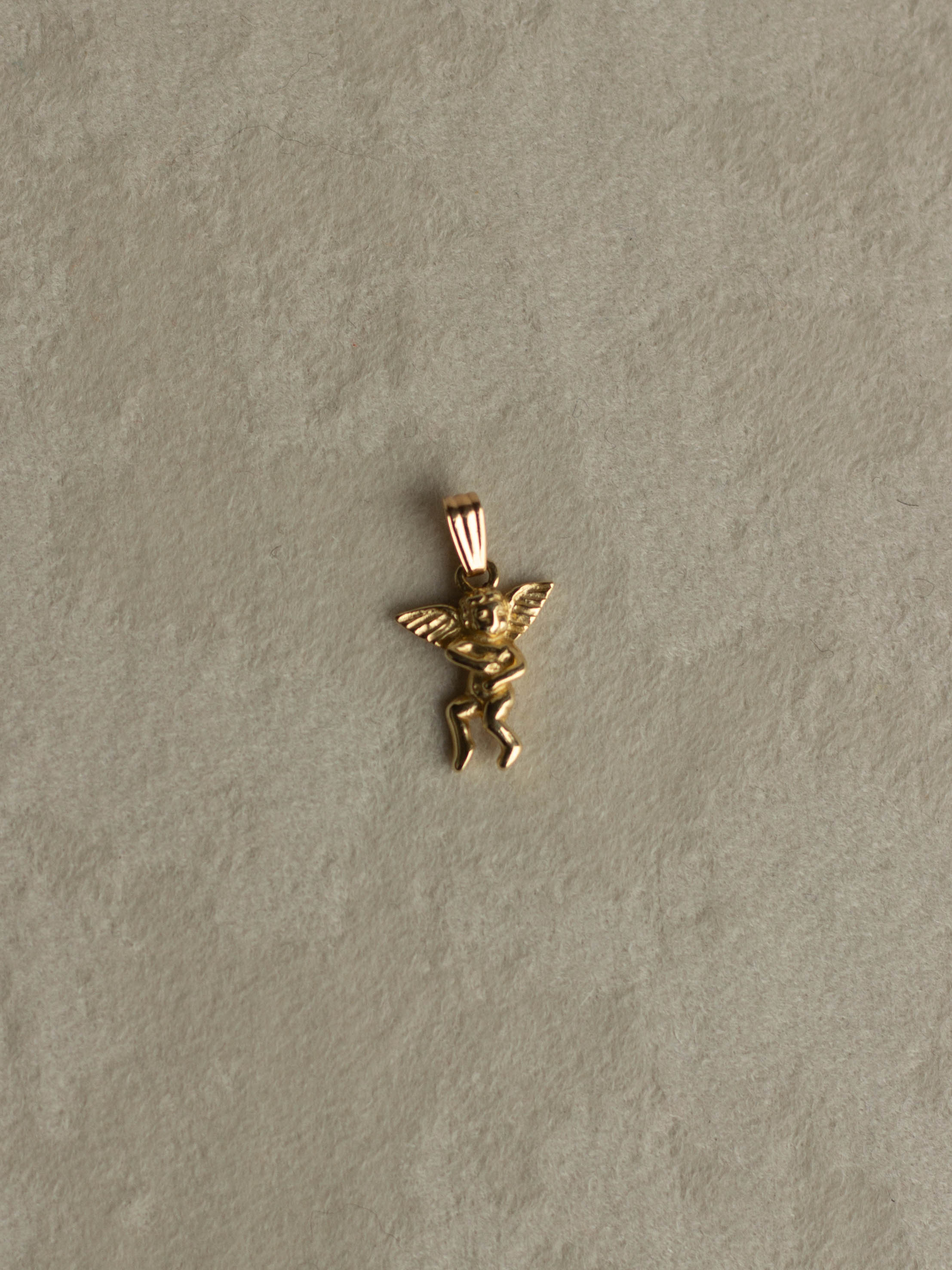 14K Angel Charm - right (GDN25021-2)