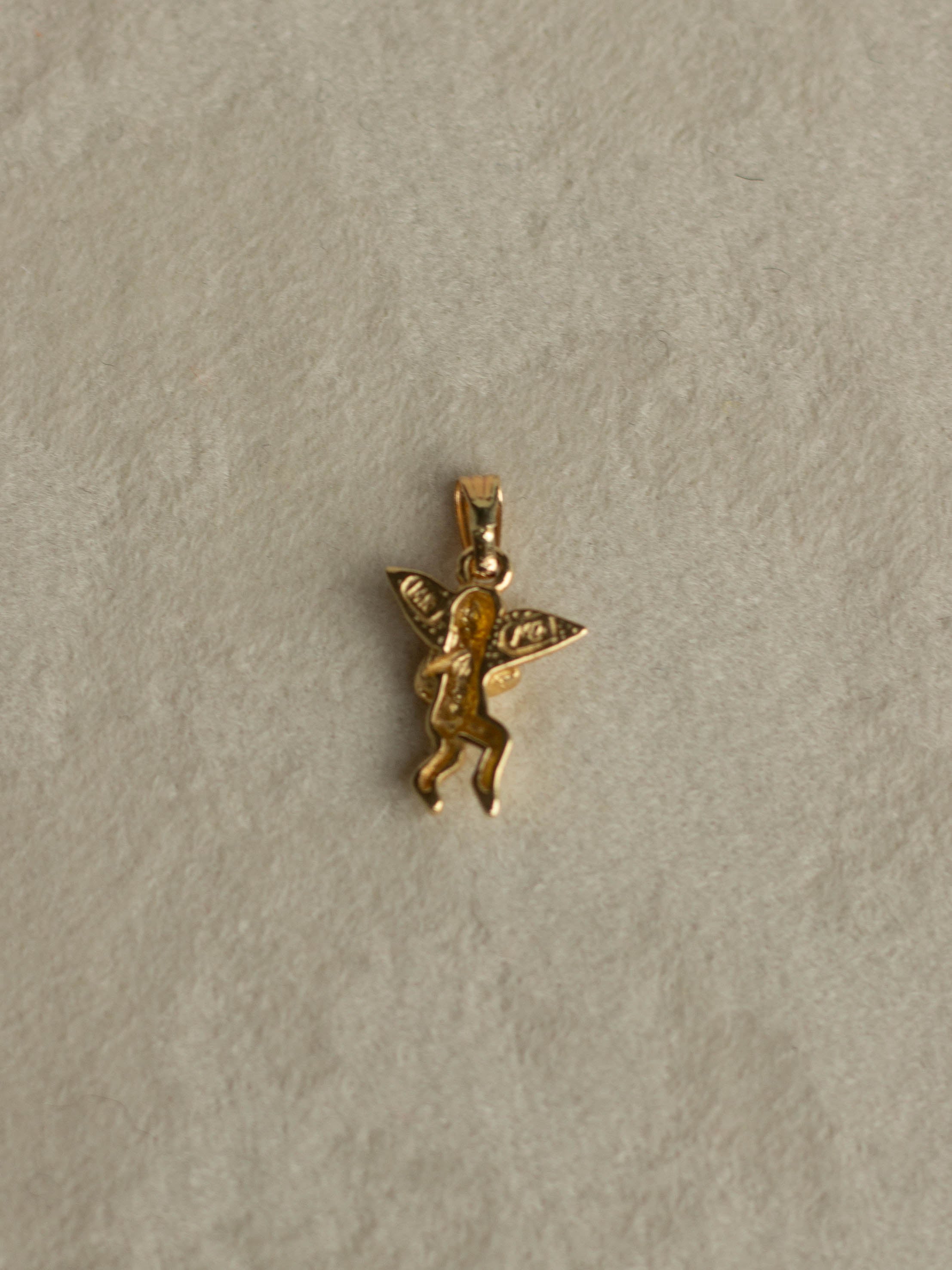 14K Angel Charm - right (GDN25021-2)