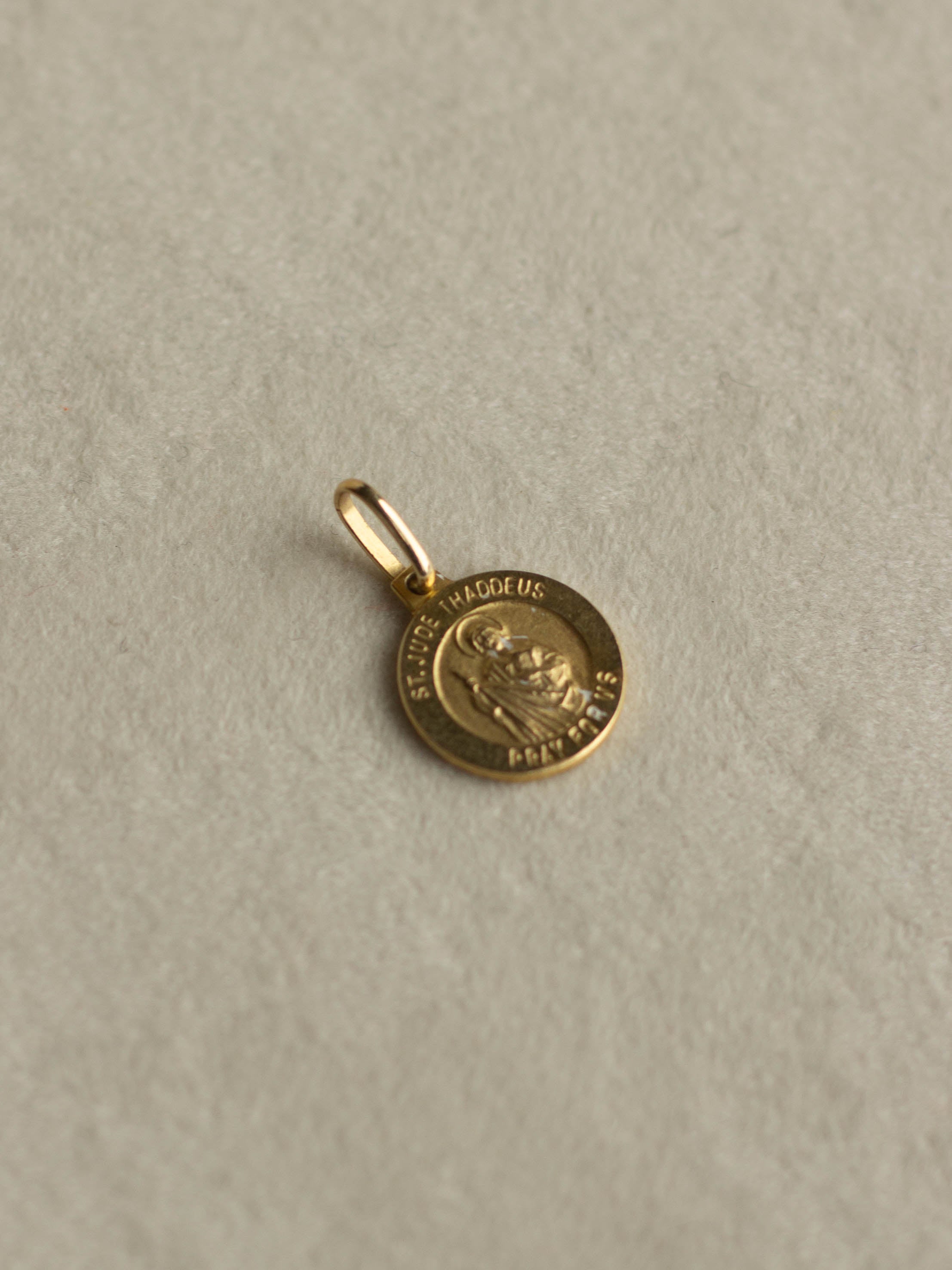 14K Saint Christopher Charm "Saint Jude" (GDN25020-1)