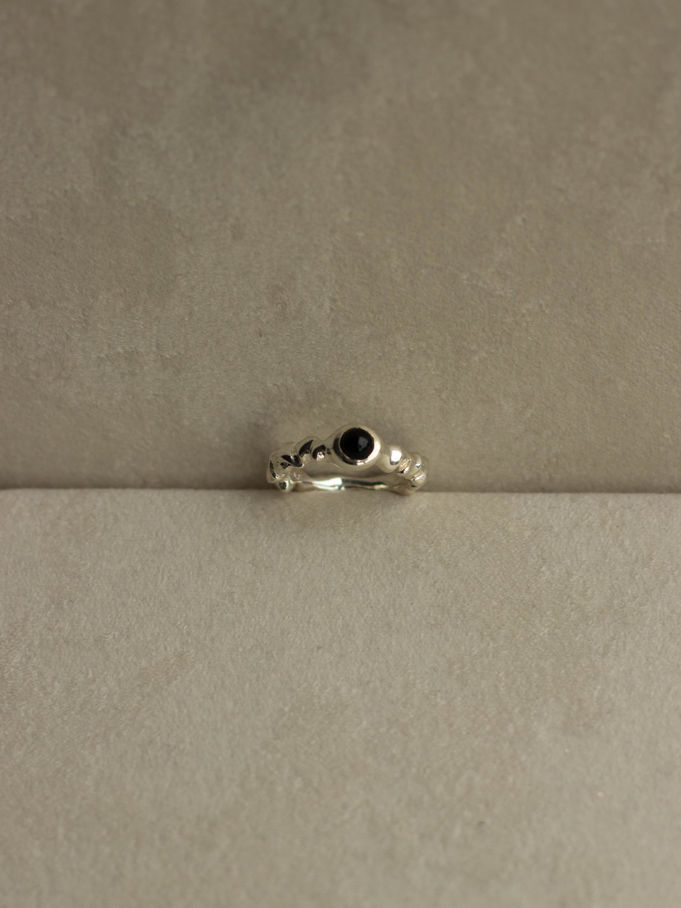 "Isabella Etou" Crinkle Bubble Onyx Ring