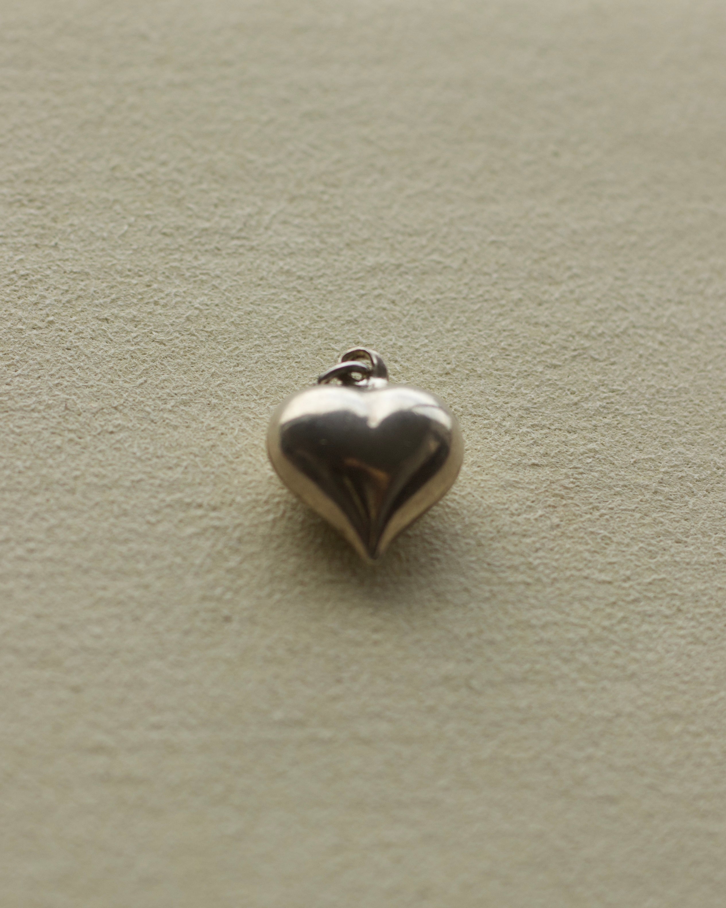 Silver Heart Charm (SVN2501)