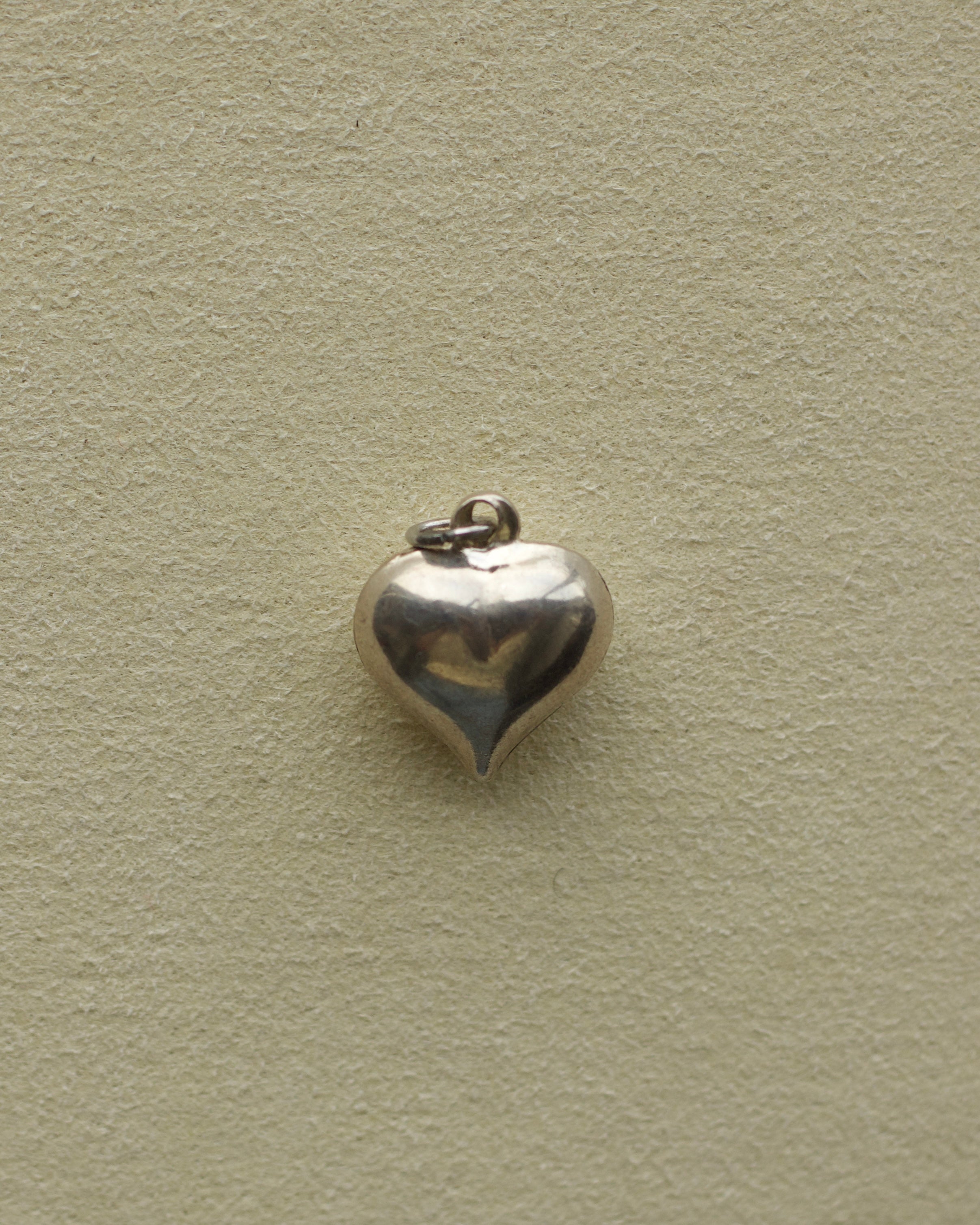 Silver Heart Charm (SVN2501)