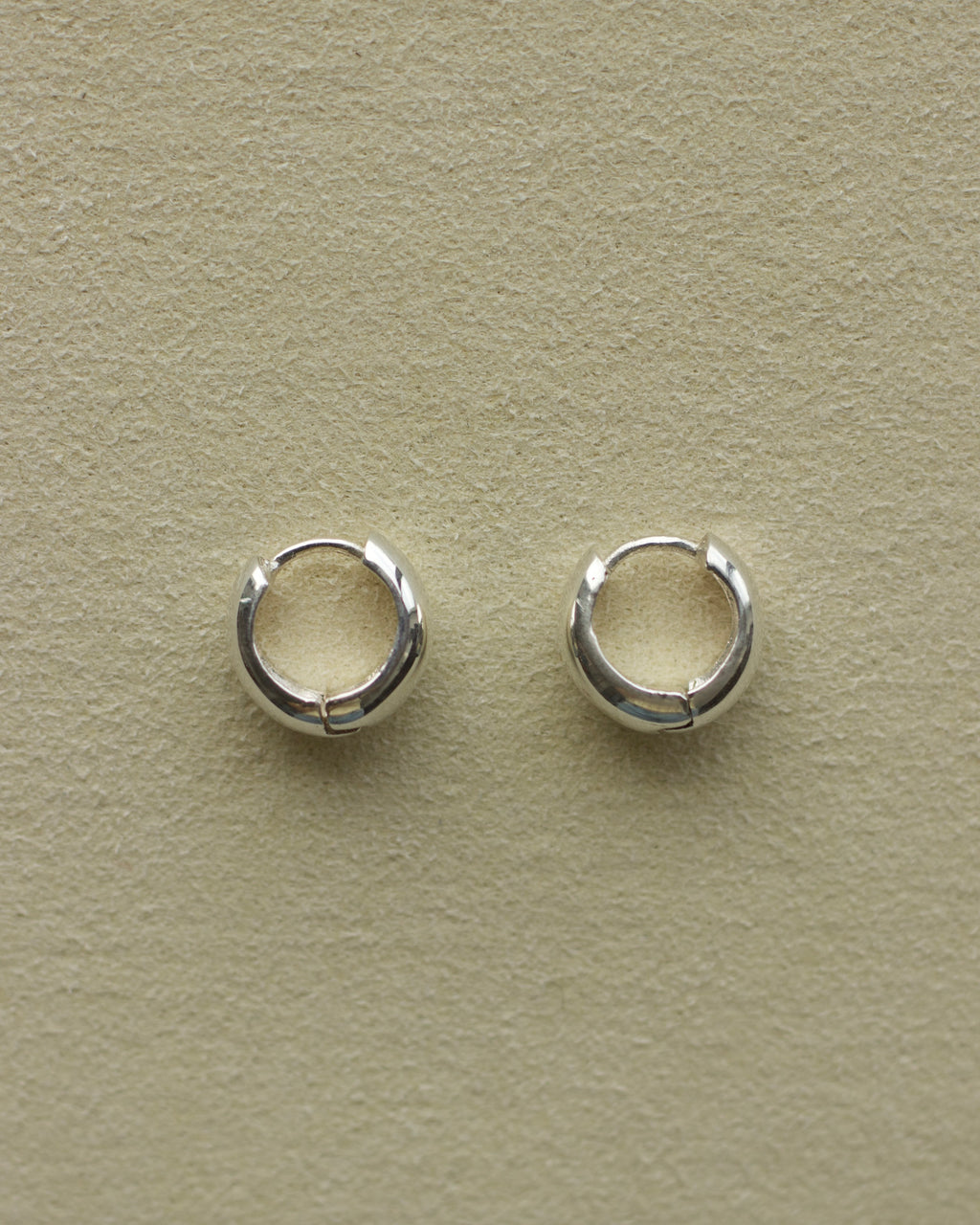 Silver Mini Hoops (E025014)