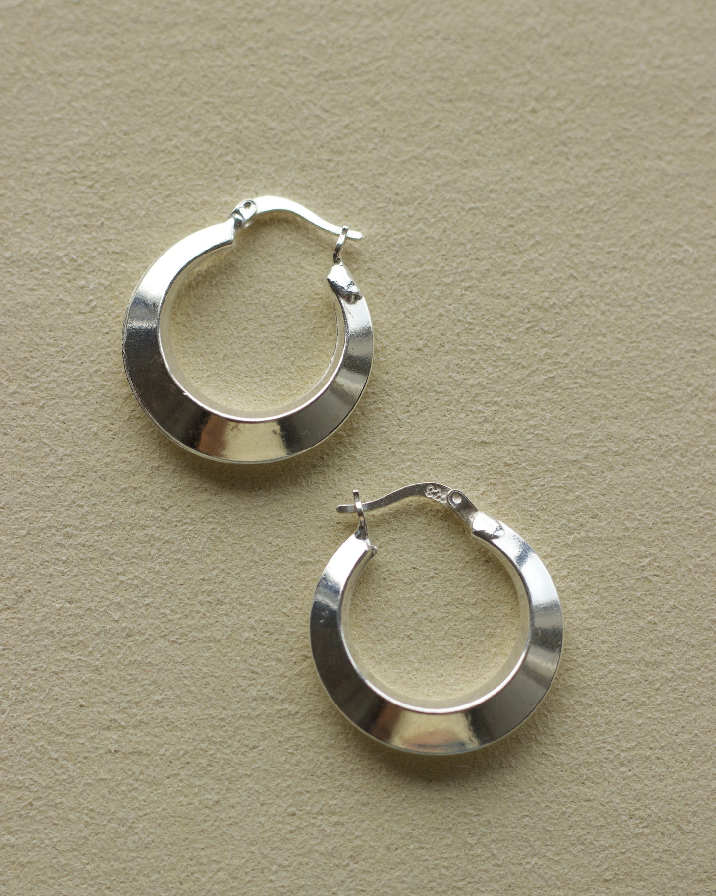 Silver Edge Hoops (E025017)