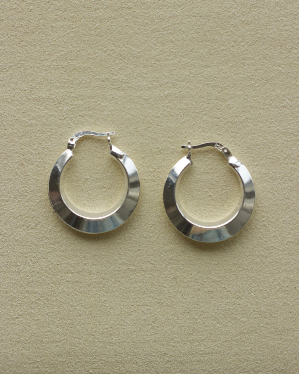 Silver Edge Hoops (E025017)