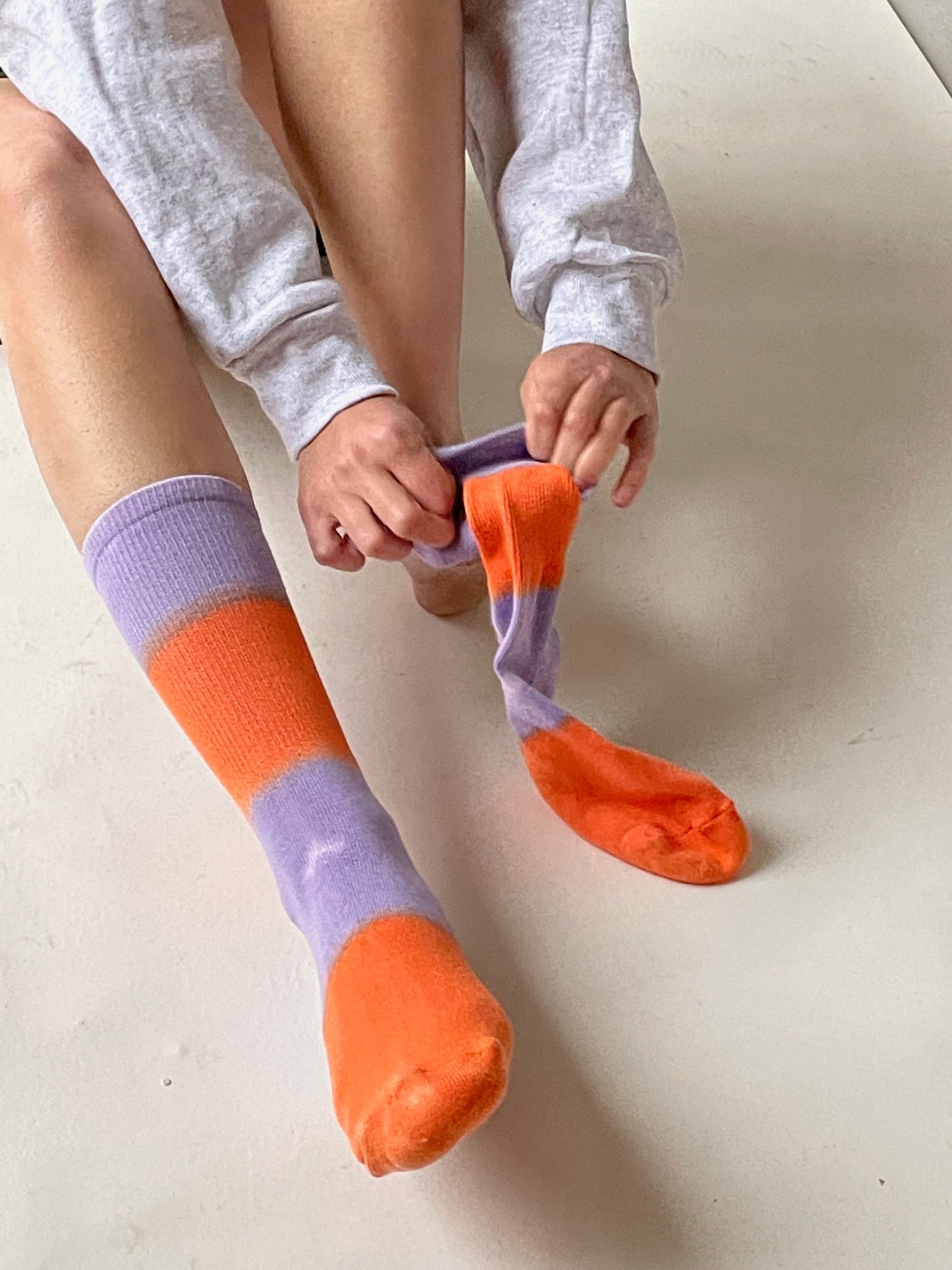 404 Gradation Pile Socks - Purple x Orange
