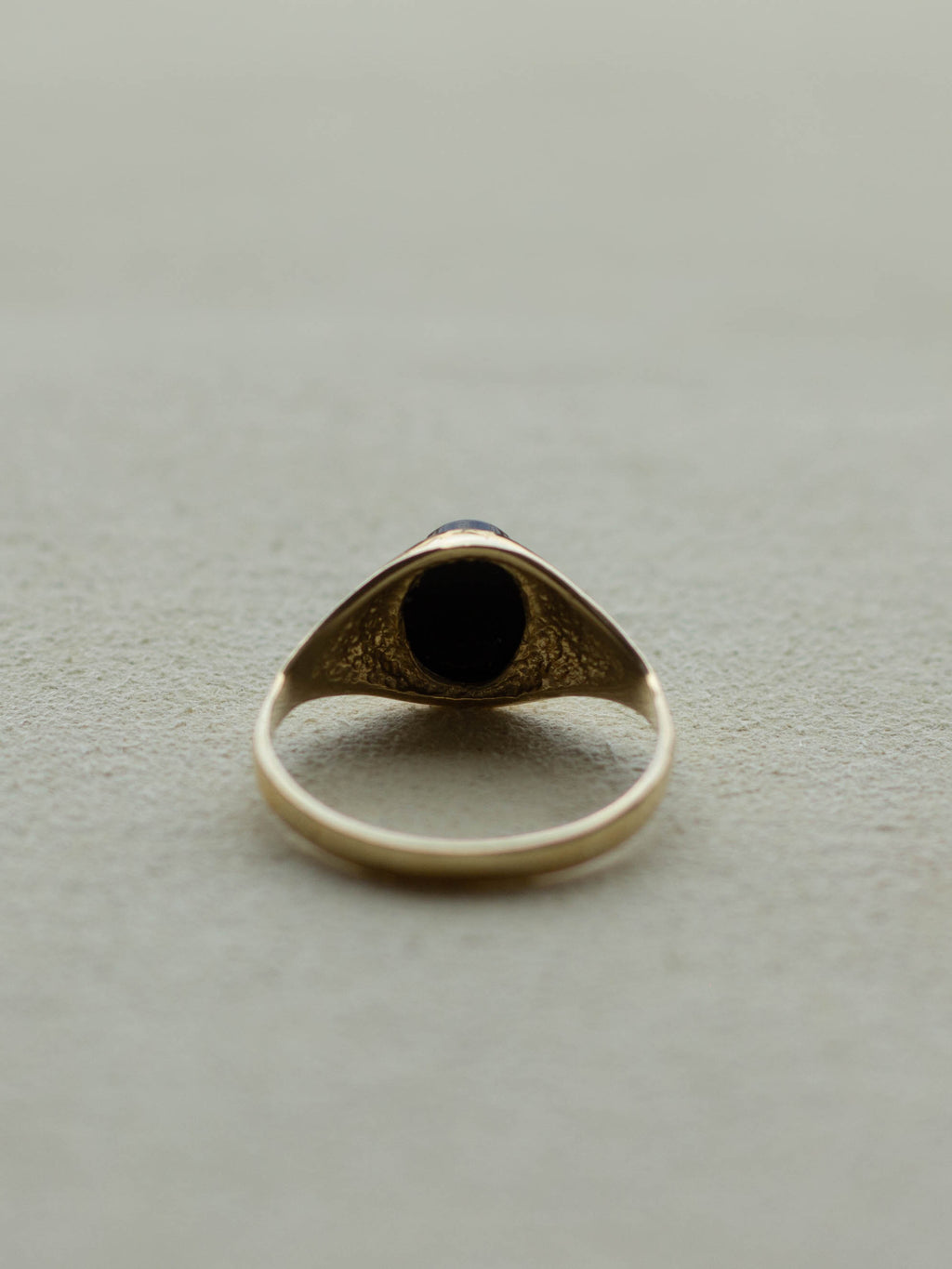 9ct Gold Onyx Signet Ring (GDR-25SS001)