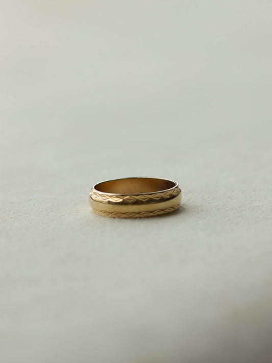 9ct Gold Rhombus Line Band (GDR-25SS005)
