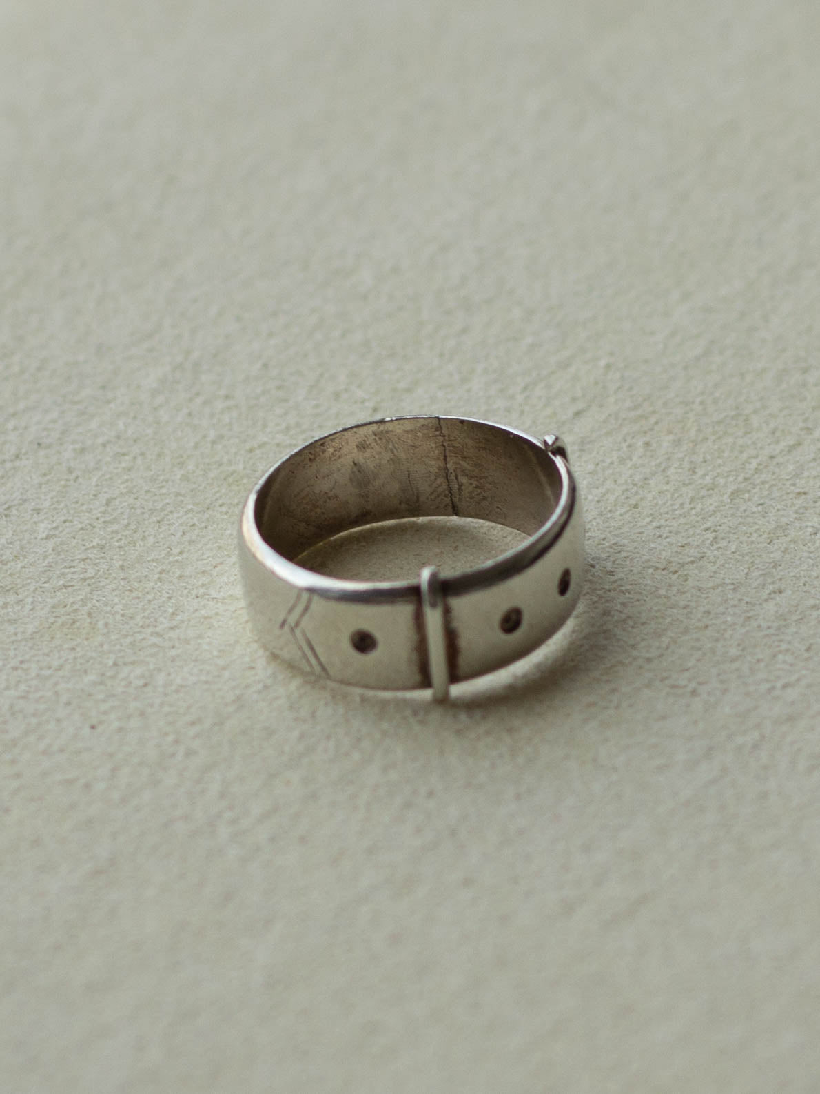 Silver Belt Band Ring (SVR-25SS024)