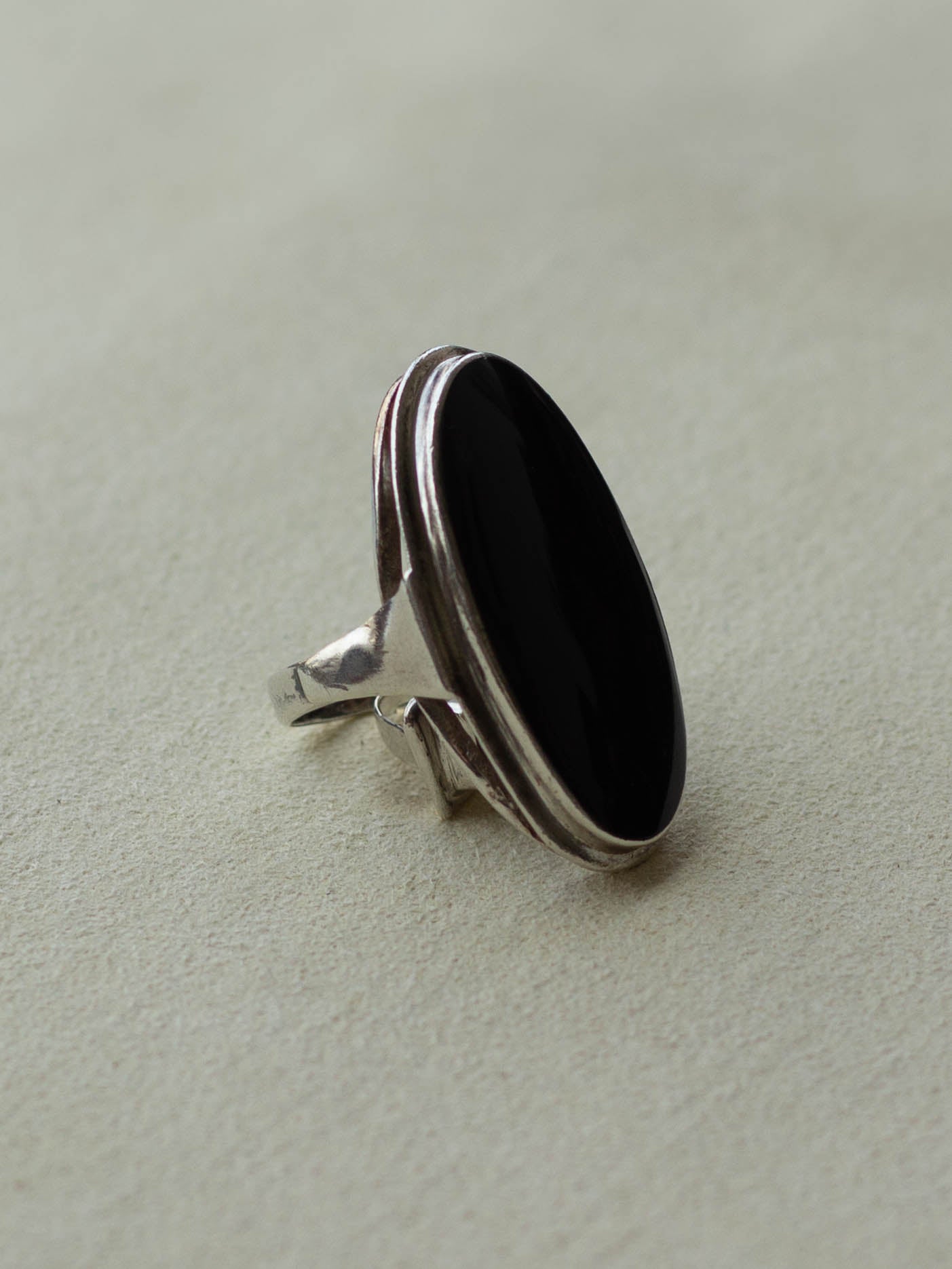 Silver Black Onyx Statement Ring (SVR-25SS015)