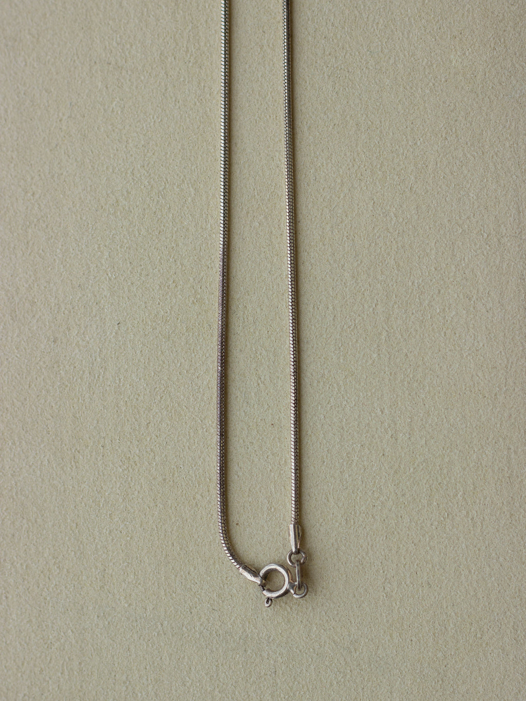 Silver Necklace w/ Perfume Bottle (SVNL-25SS003)