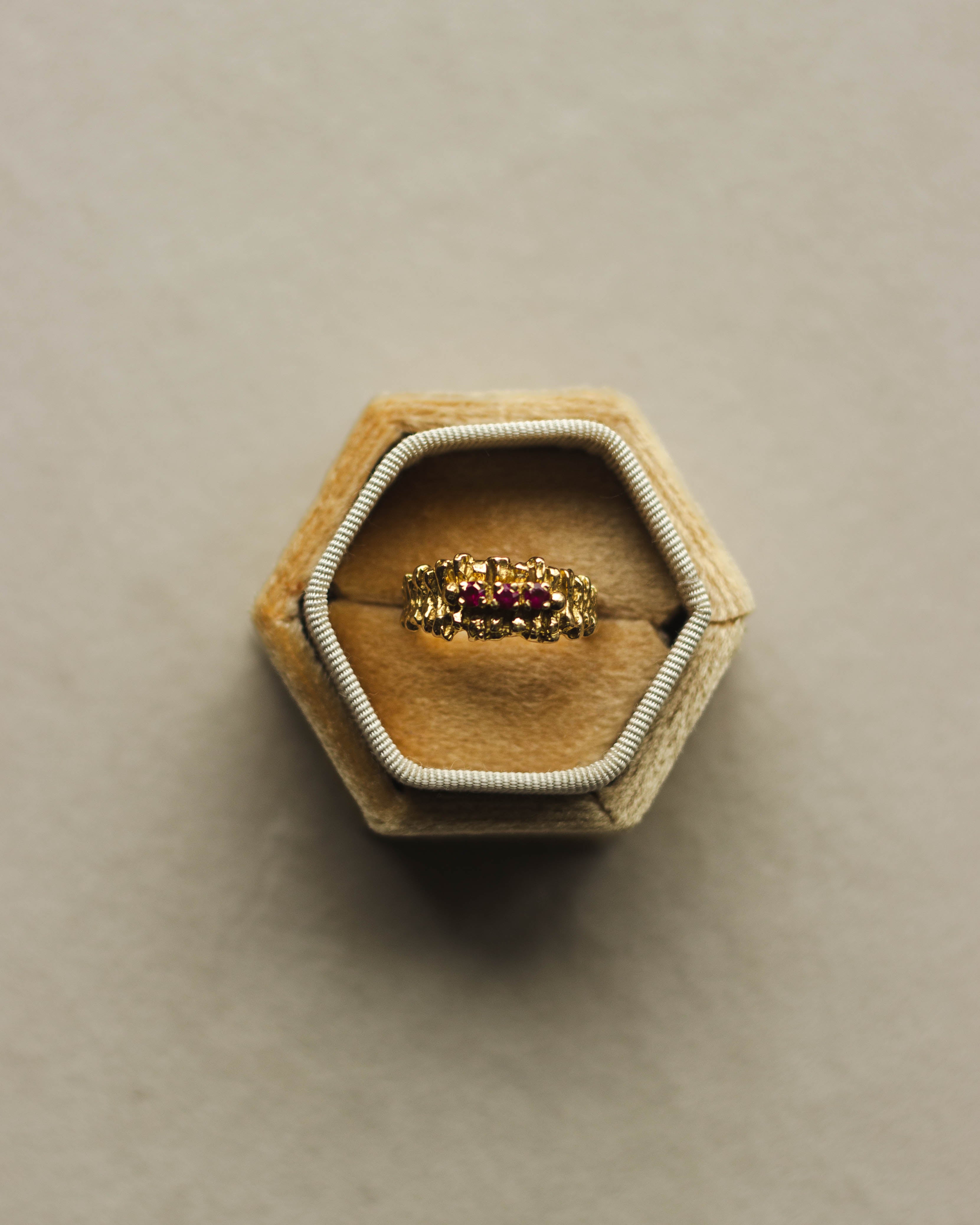 18K Gold Ruby Textured Band Ring (GDR-25014)