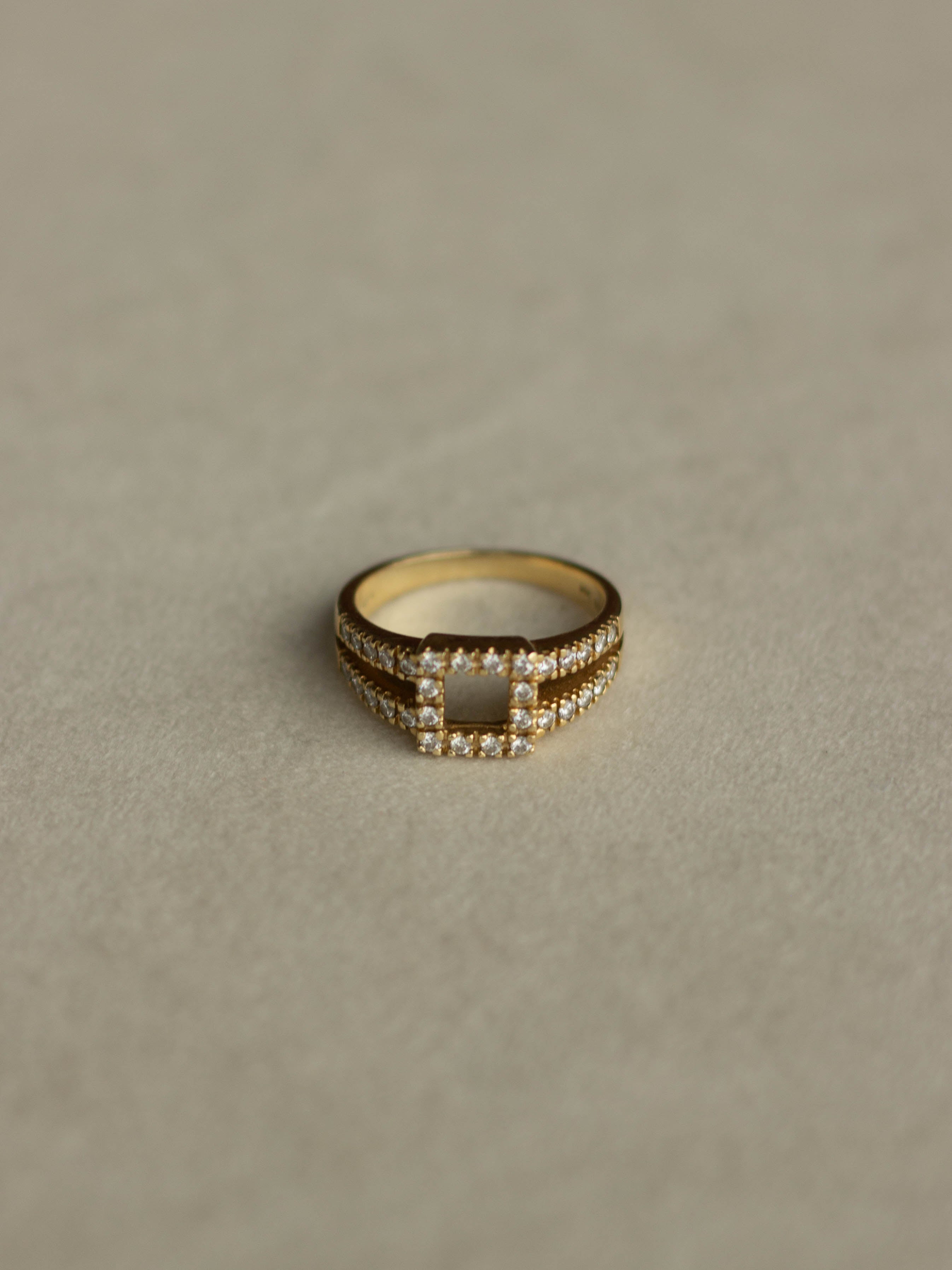 14K Framed Diamond Ring (GDR-25012)