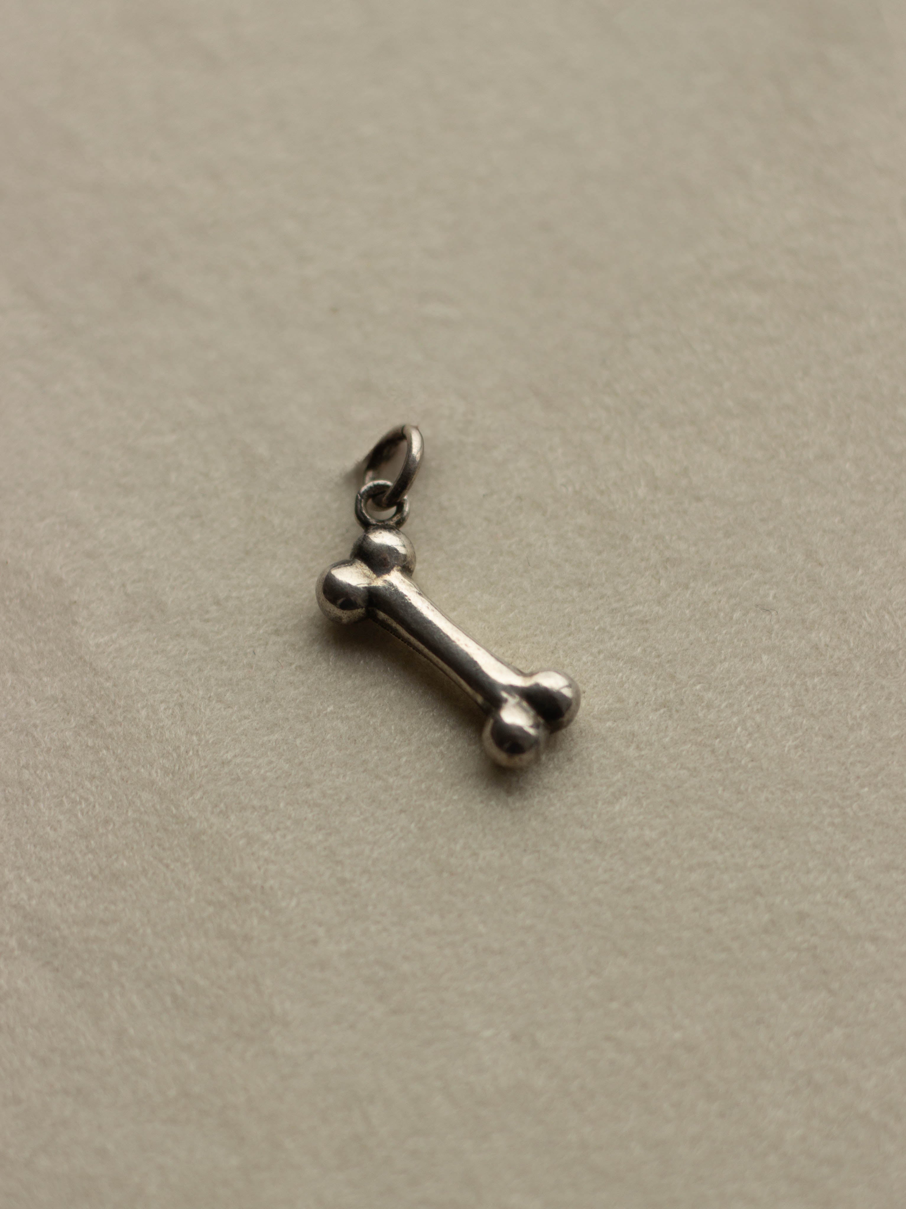 Silver Bone Charm (SVN25004-3)