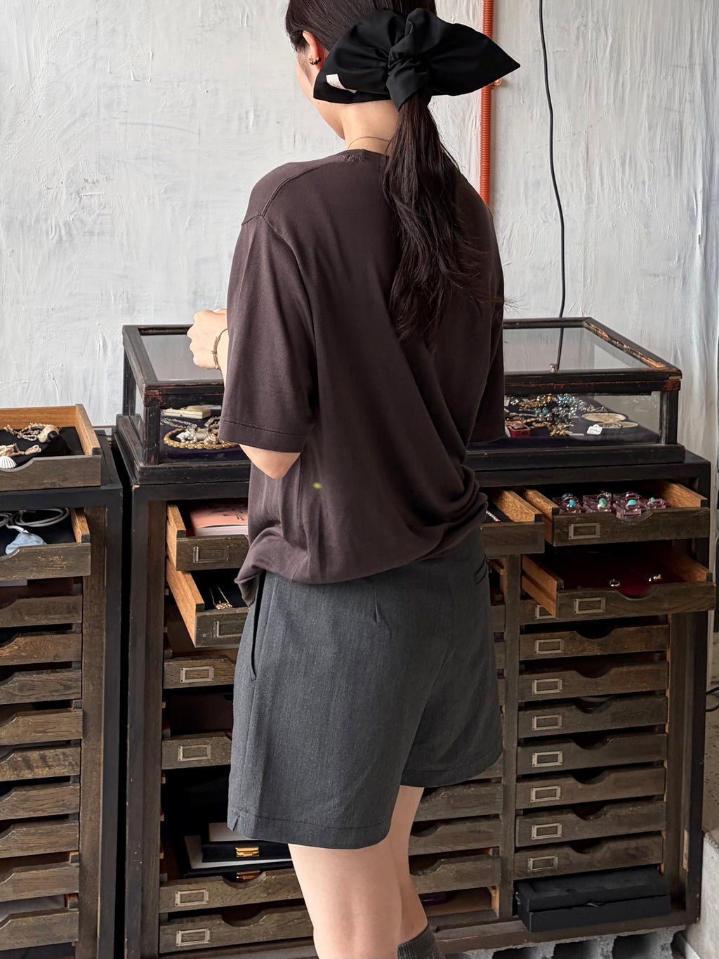 100% Washable Silk Tee S/S - Charcoal Brown