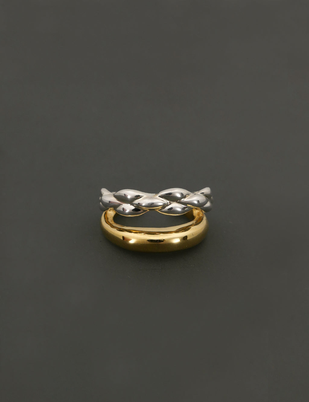 "Isabella Etou" Modern Wave Double Earcuff (Single)
