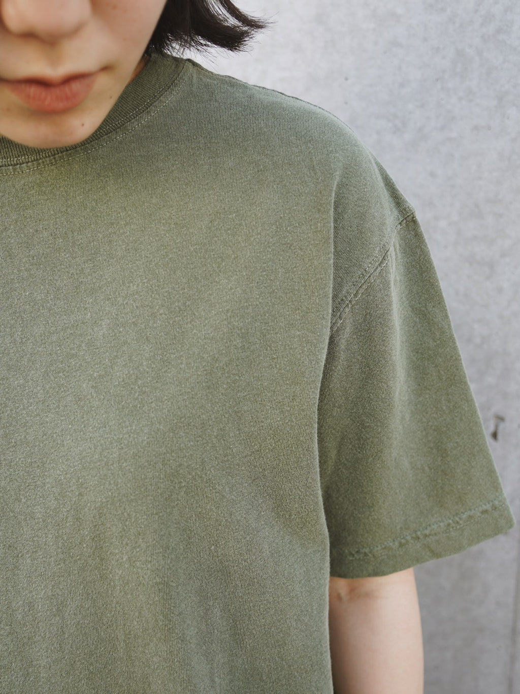 "GAP" Sand Color Pigment Washed Tee - Khaki