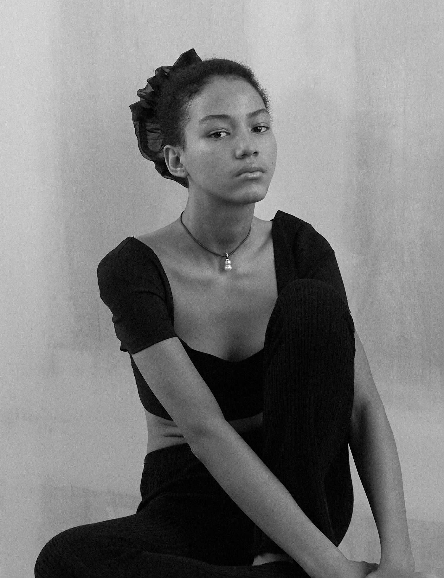 "Isabella Etou" Crinkle Pearl Black Cord Necklace