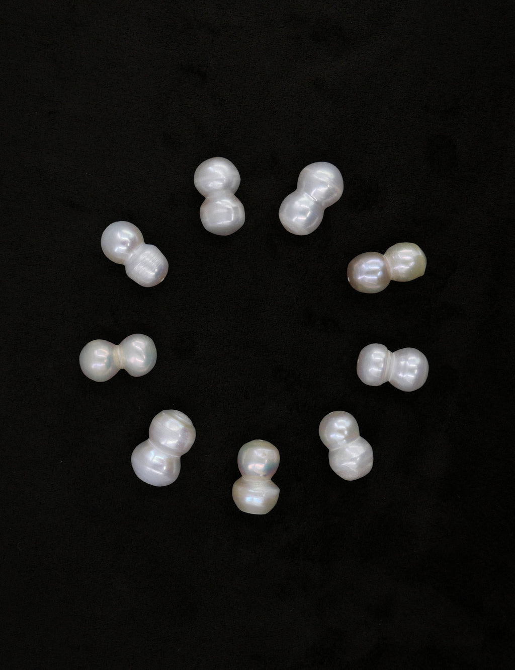 "Isabella Etou" Crinkle Pearl Black Cord Necklace
