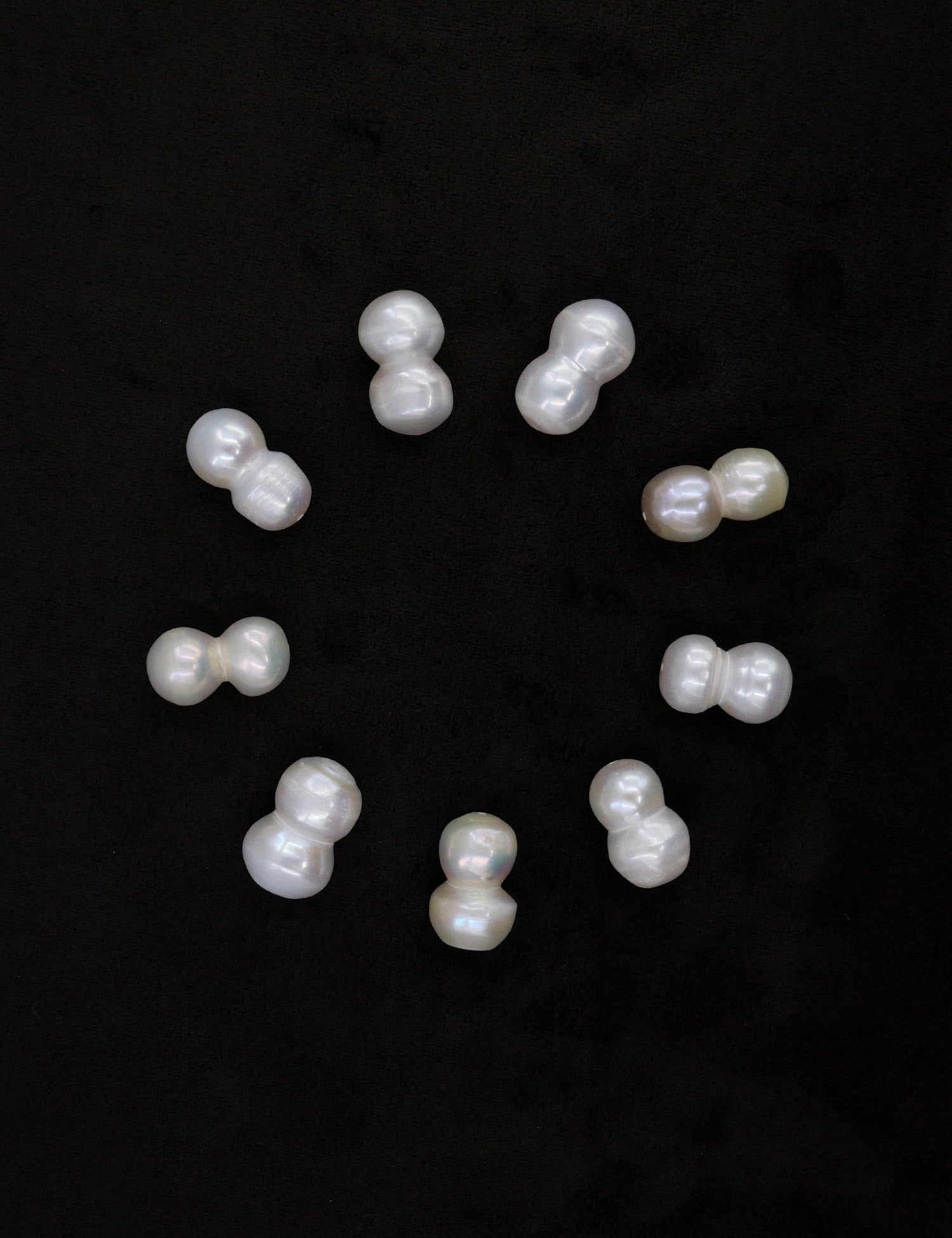 "Isabella Etou" Crinkle Pearl Black Cord Necklace