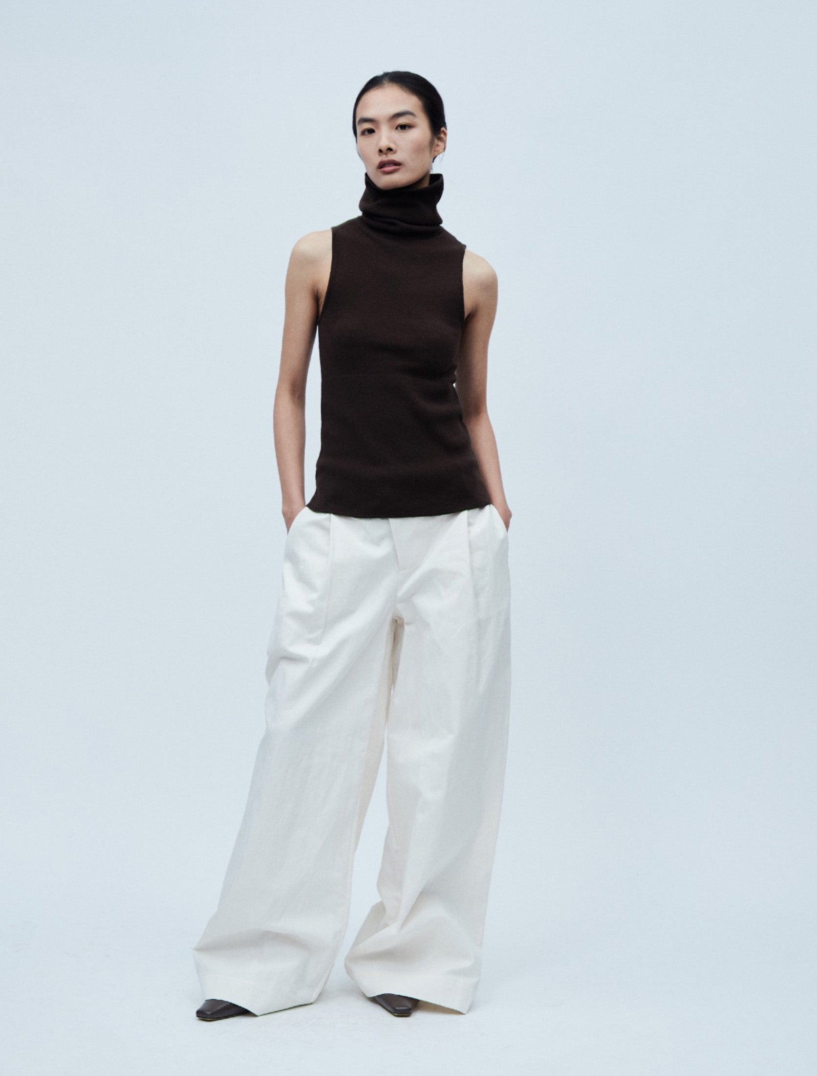 "RUOHAN" Brown Buru Vest