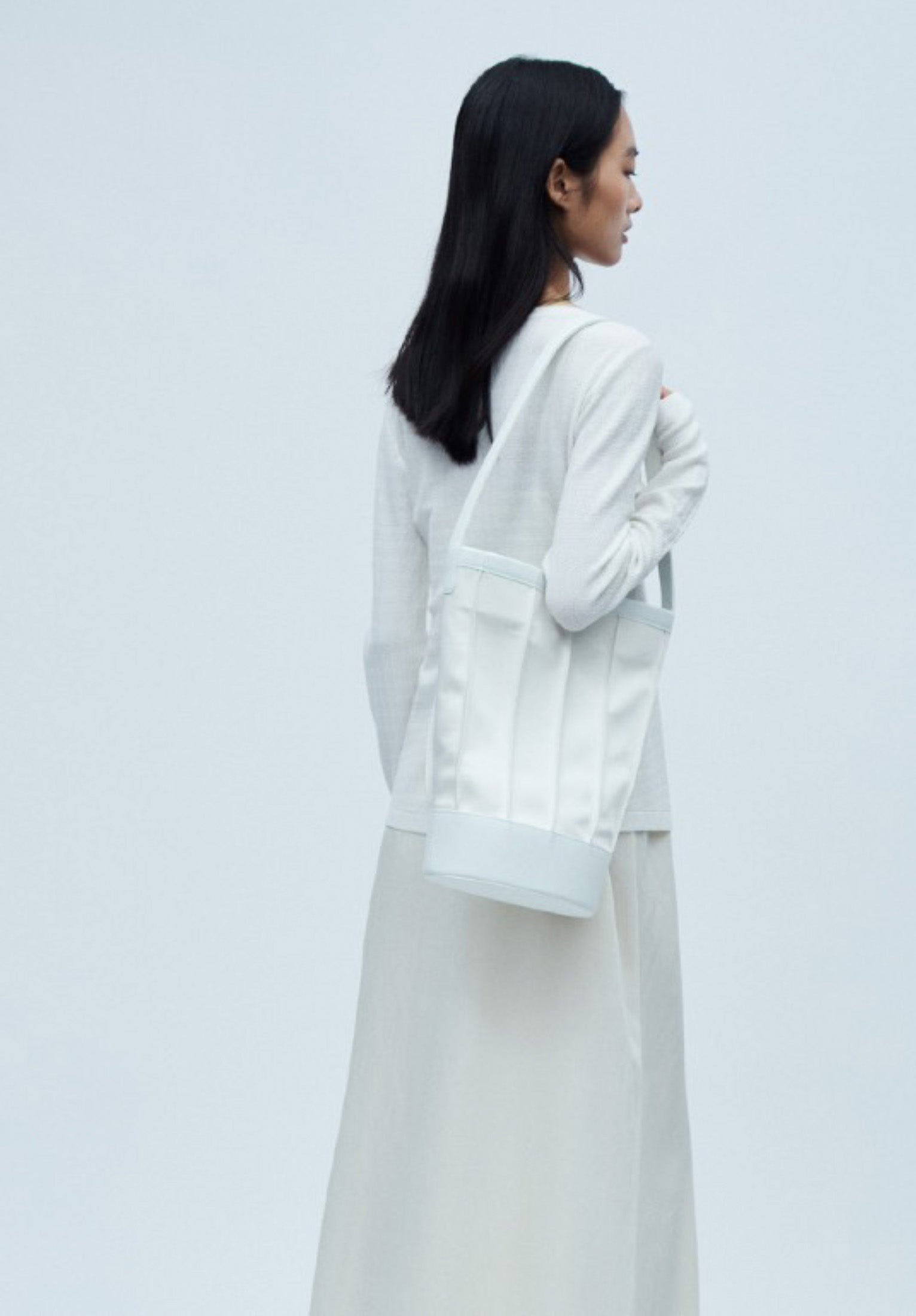 "RUOHAN" Satin Bucket Bag