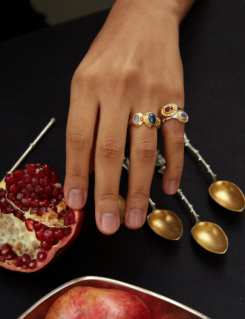 "Isabella Etou" Tanzanite Oval Ring