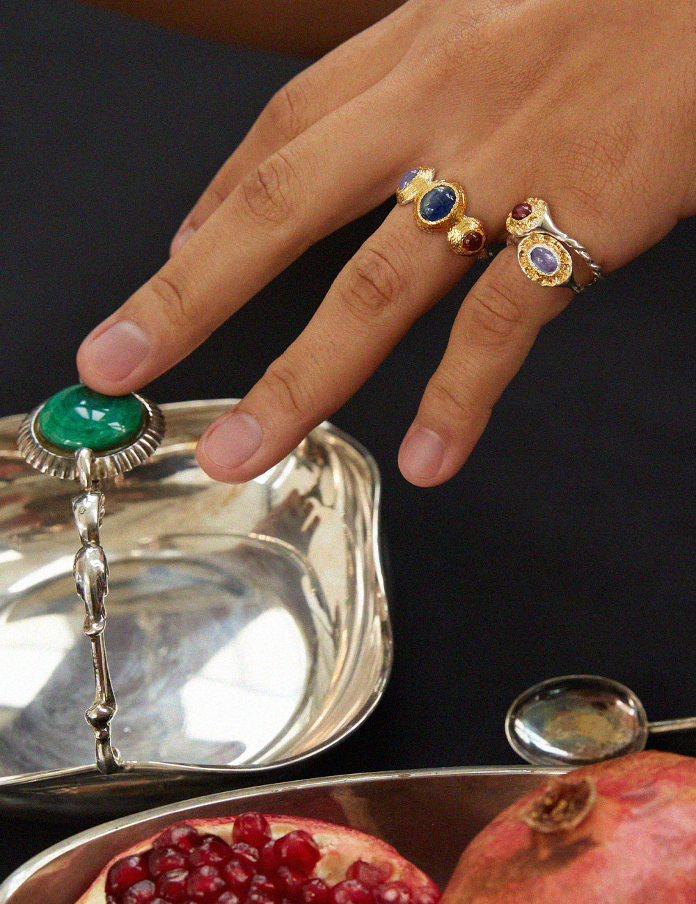 "Isabella Etou" Tanzanite Oval Ring