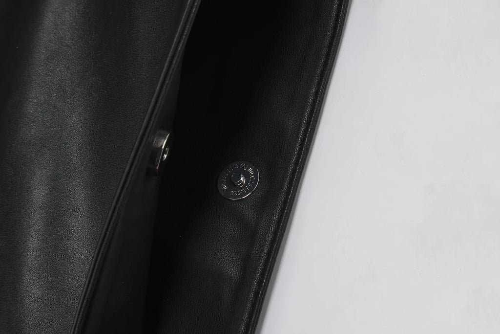 BLACK ARTIST BAG