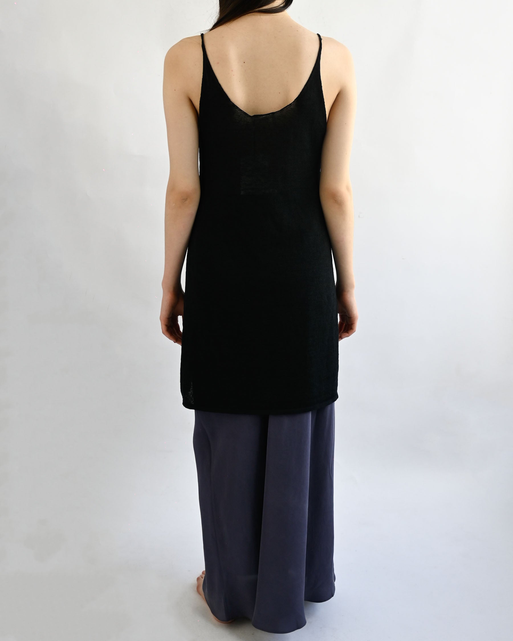 "RUOHAN" Black Knit Slip Top