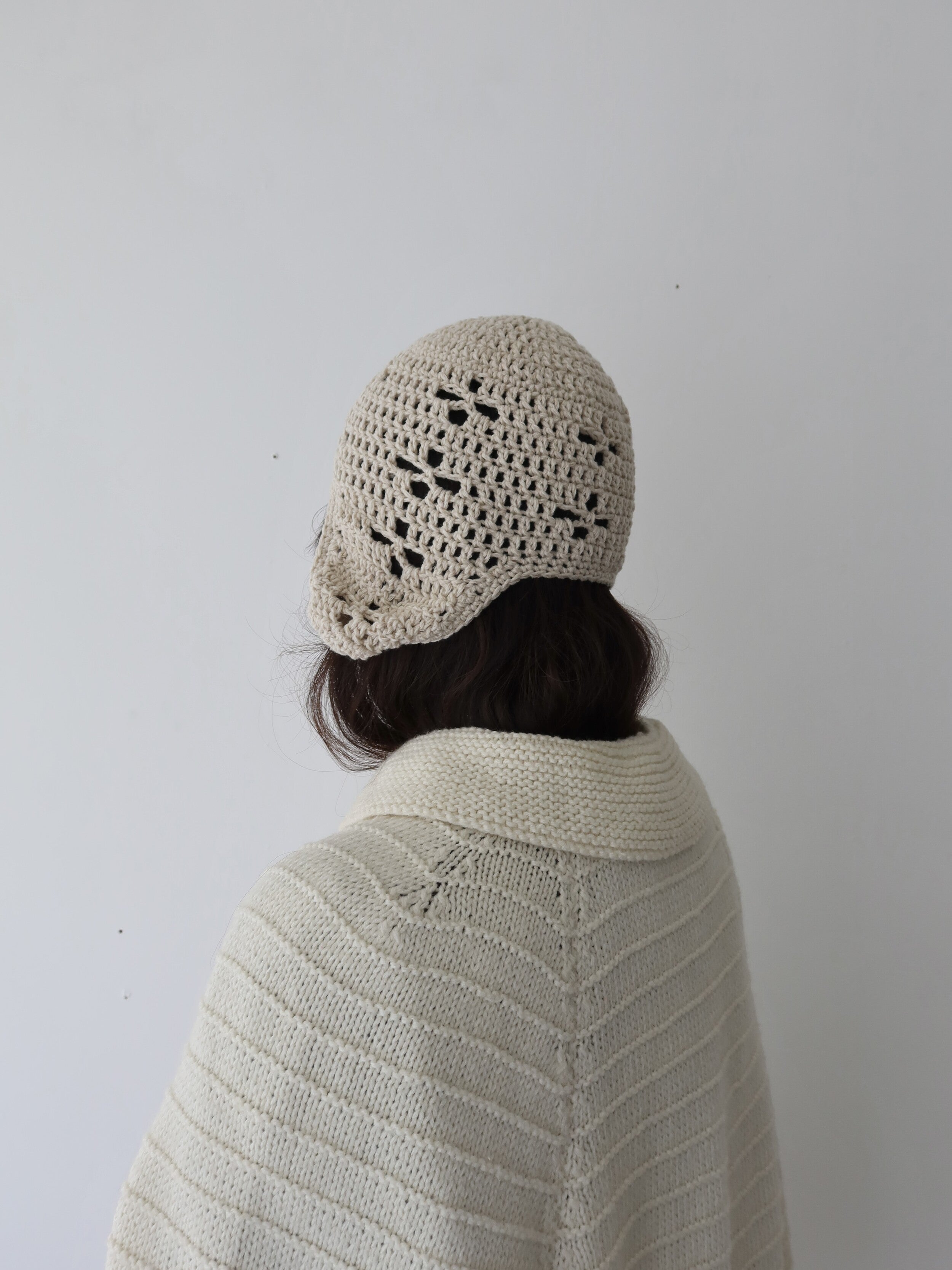 "CROCHEANT" Eyelet beanie - Beige