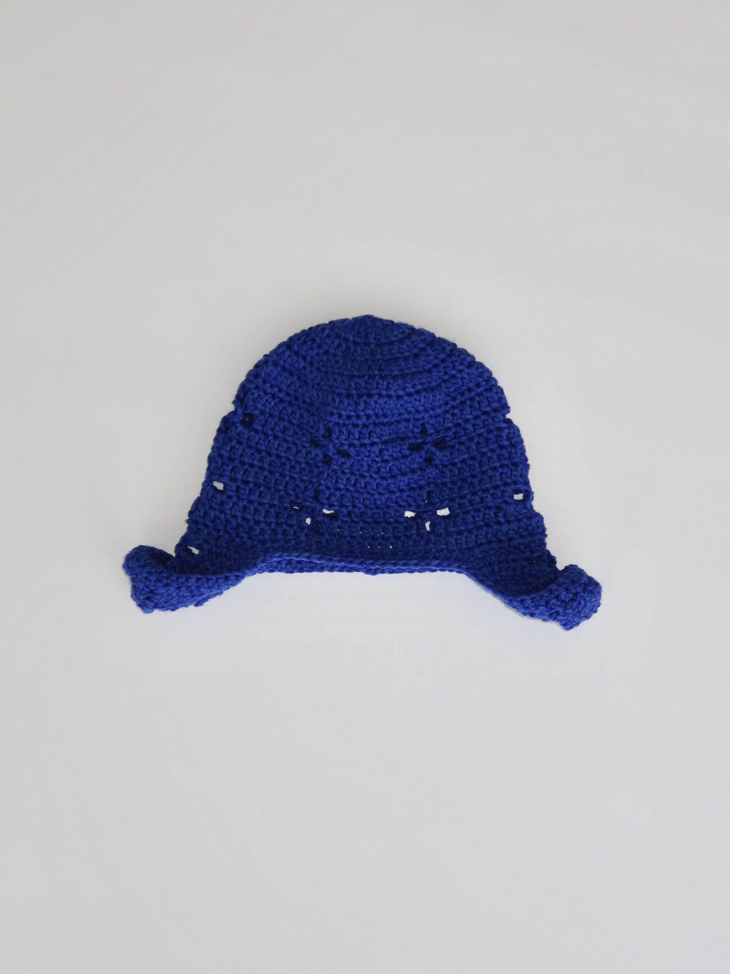 "CROCHEANT" Eyelet beanie - Blue
