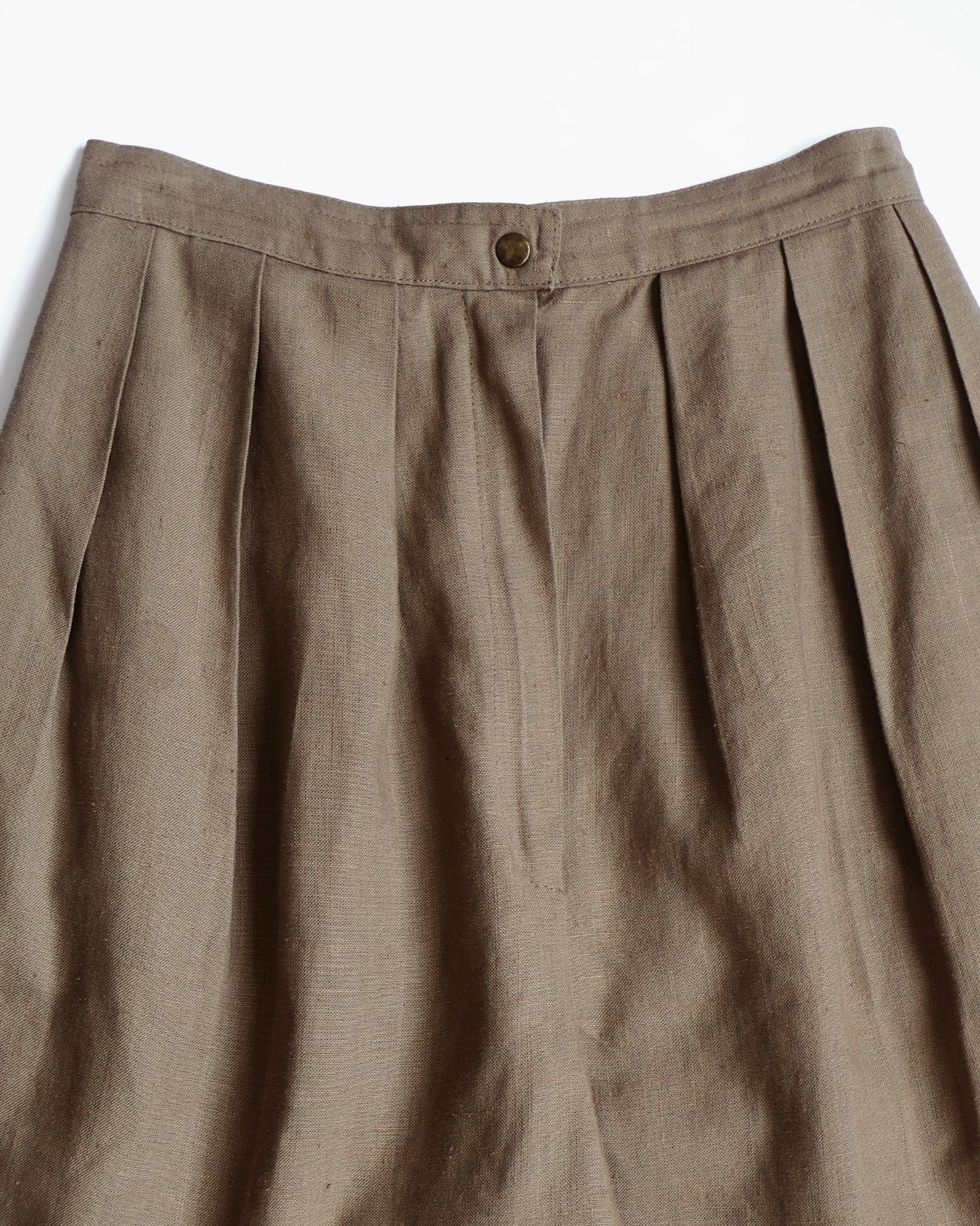Tapered Pleated Trousers