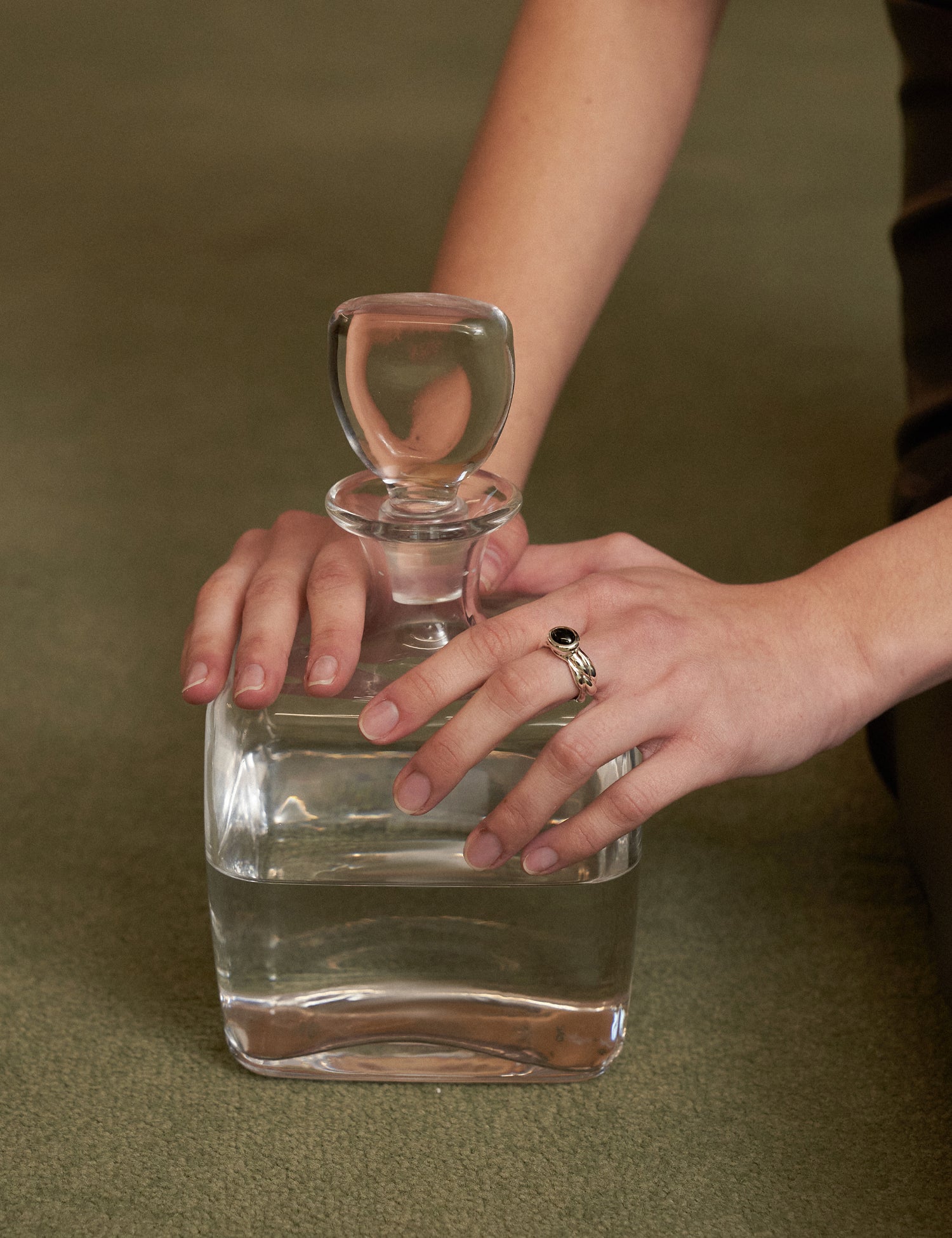 "Isabella Etou" Onyx Twist Rope Ring