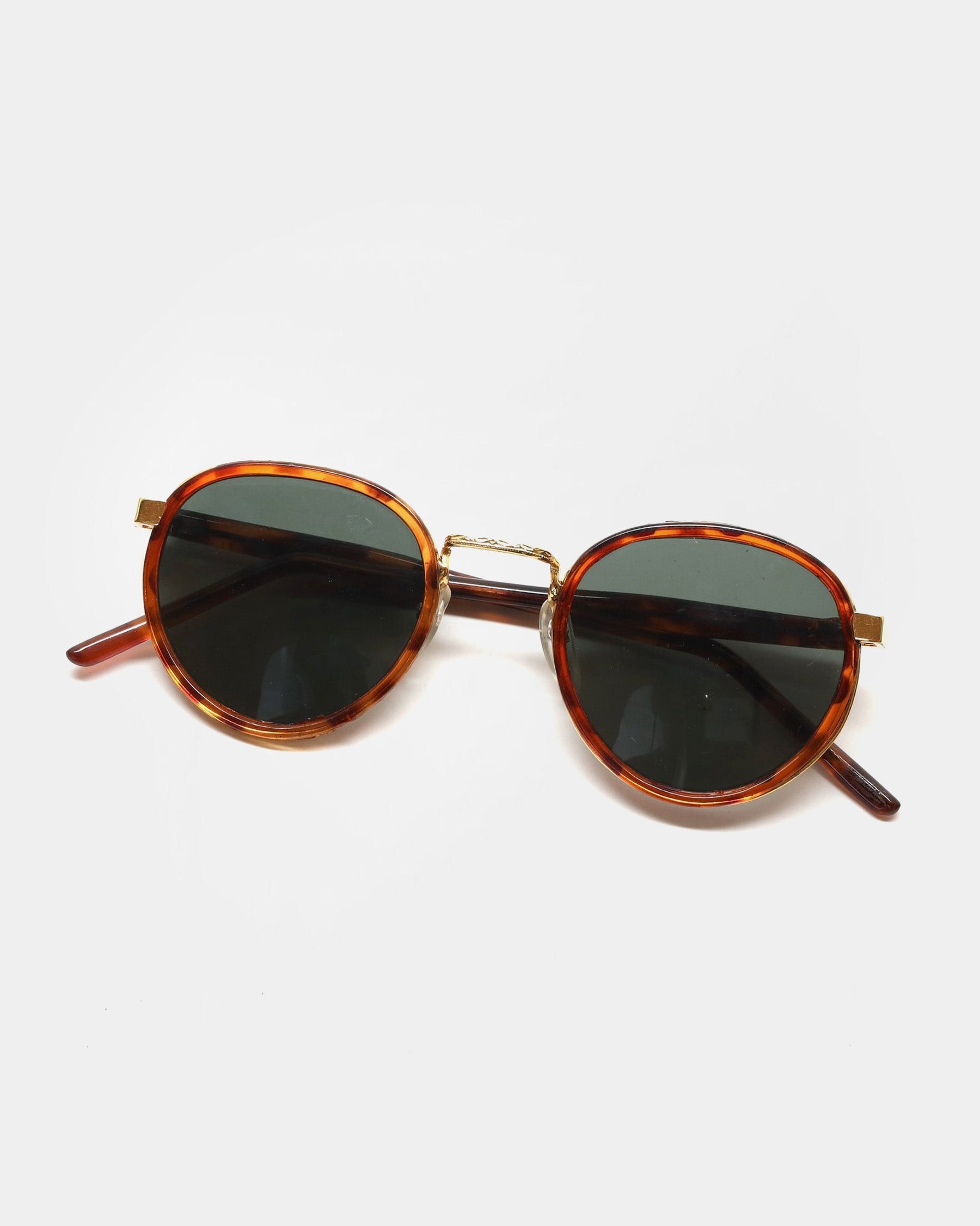 NOS 90s Frame Sunglasses