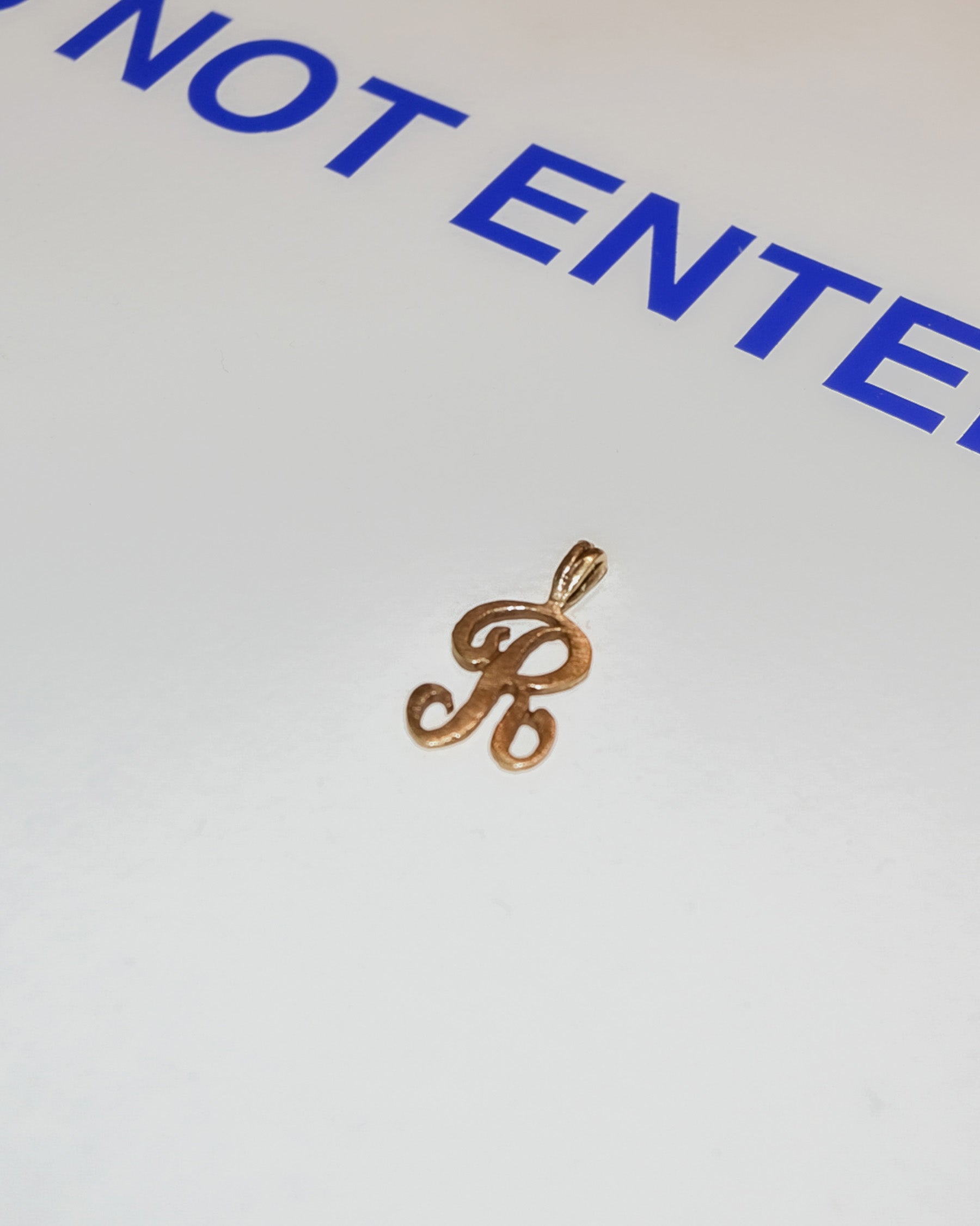 14k Gold Charm "R"