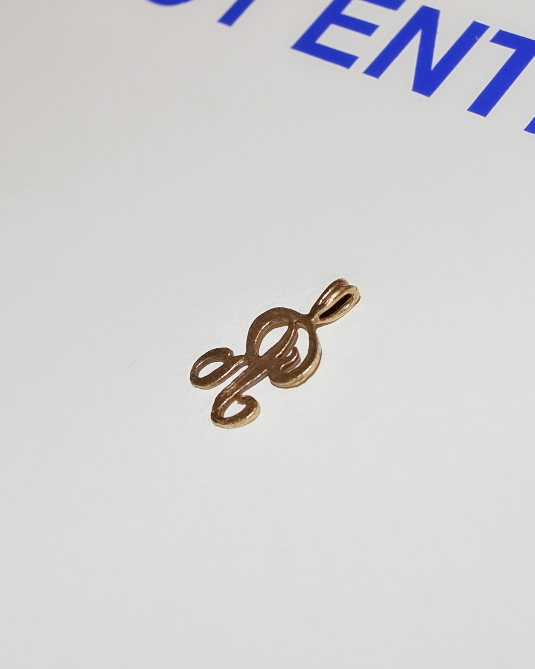 14k Gold Charm "R"