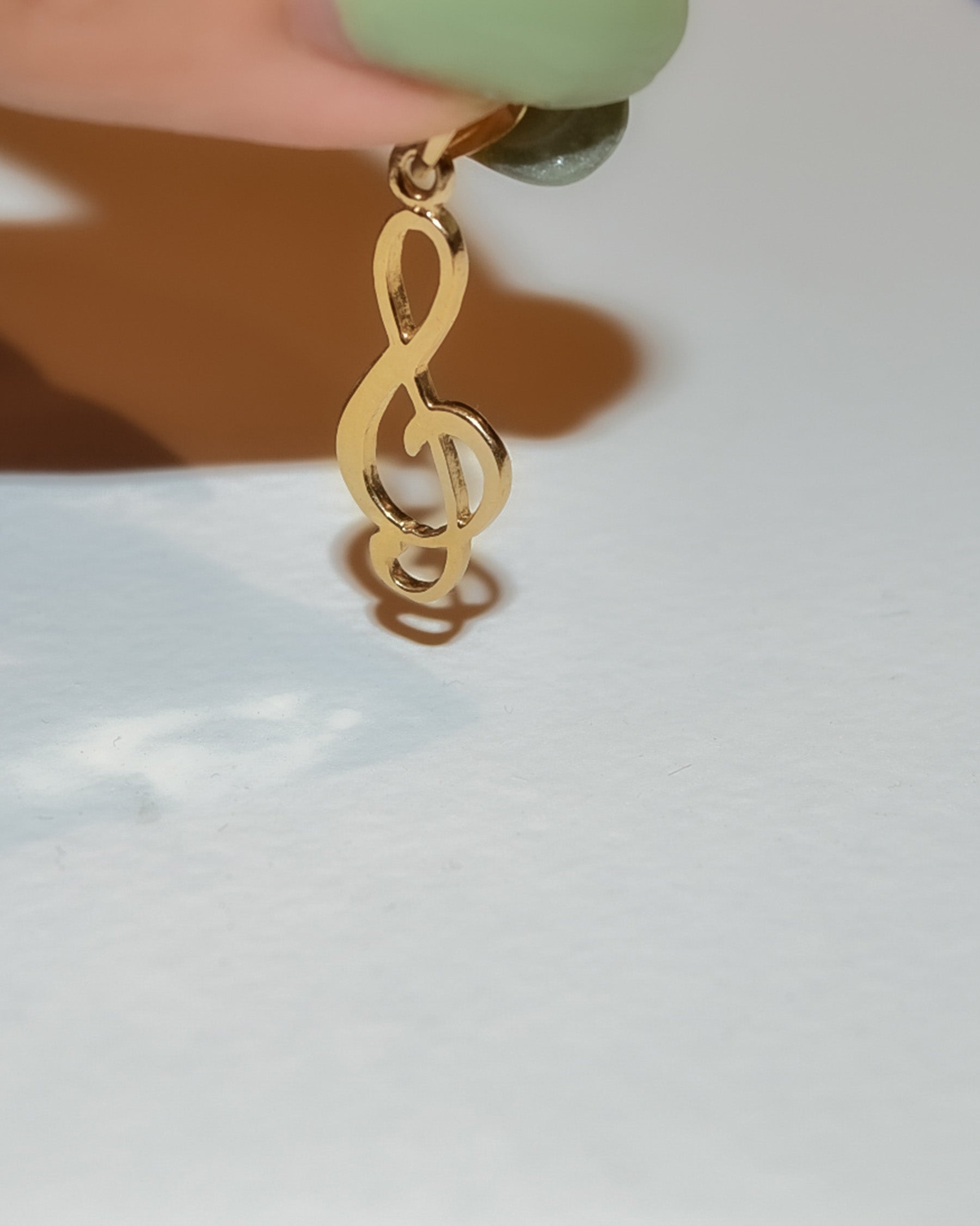 14k Gold Charm "𝄞"