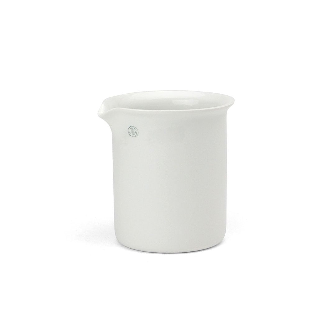 "JIPO" Beaker Low Spout - M